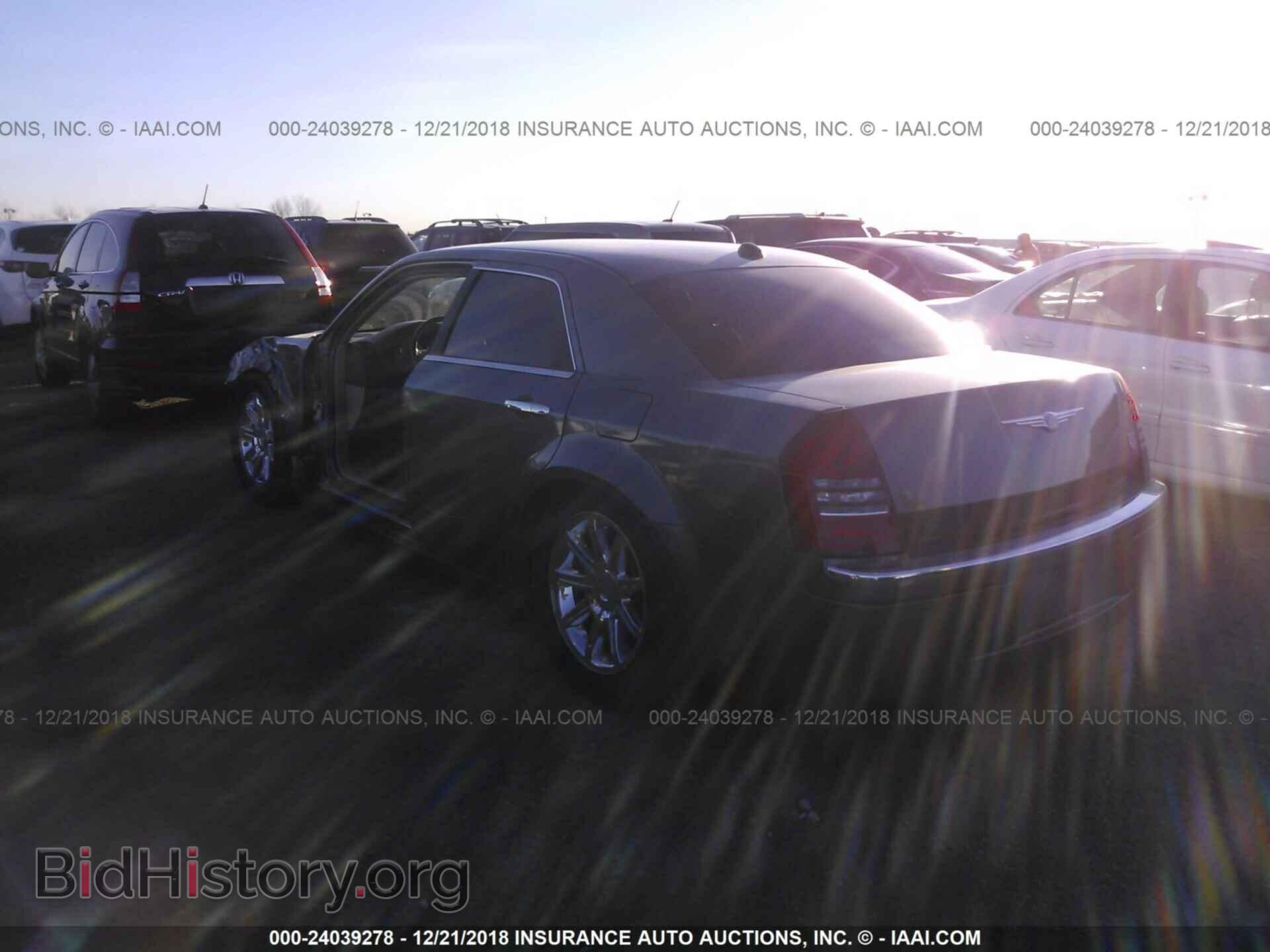 2005 CHRYSLER 300C - VIN: 2C3AA63H35H104429 - Фото 3