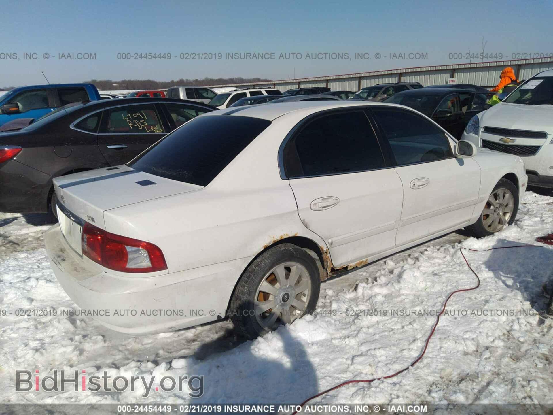 2005 KIA OPTIMA - VIN: KNAGD128555402311 - Фото 4