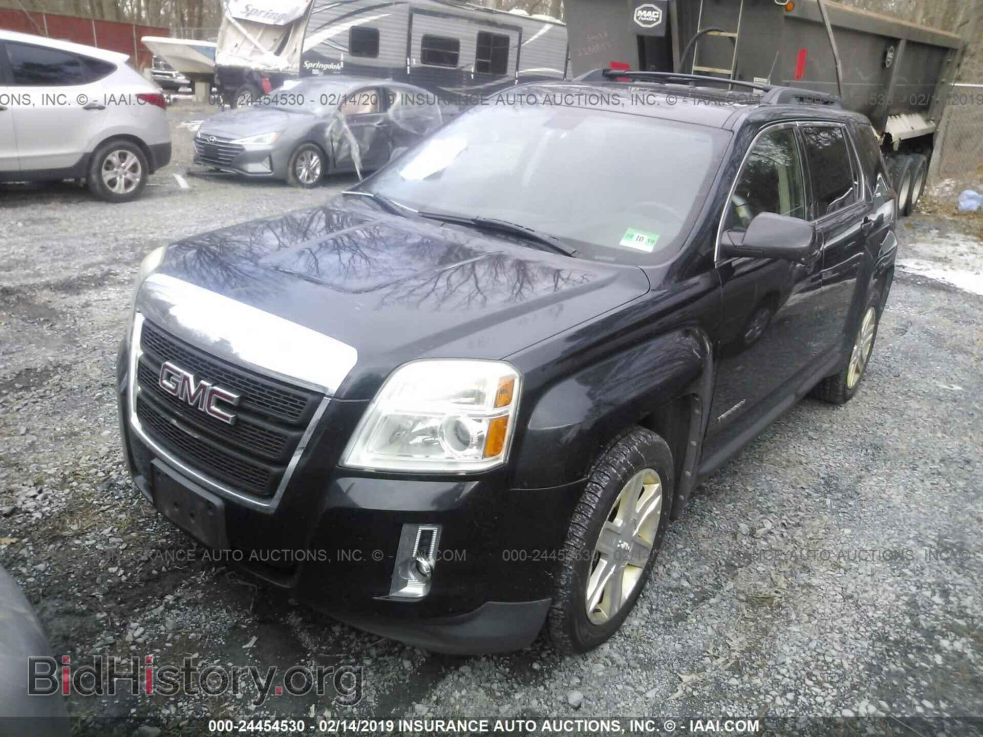 2010 GMC TERRAIN - VIN: 2CTFLGEW7A6358037 - Photo 2
