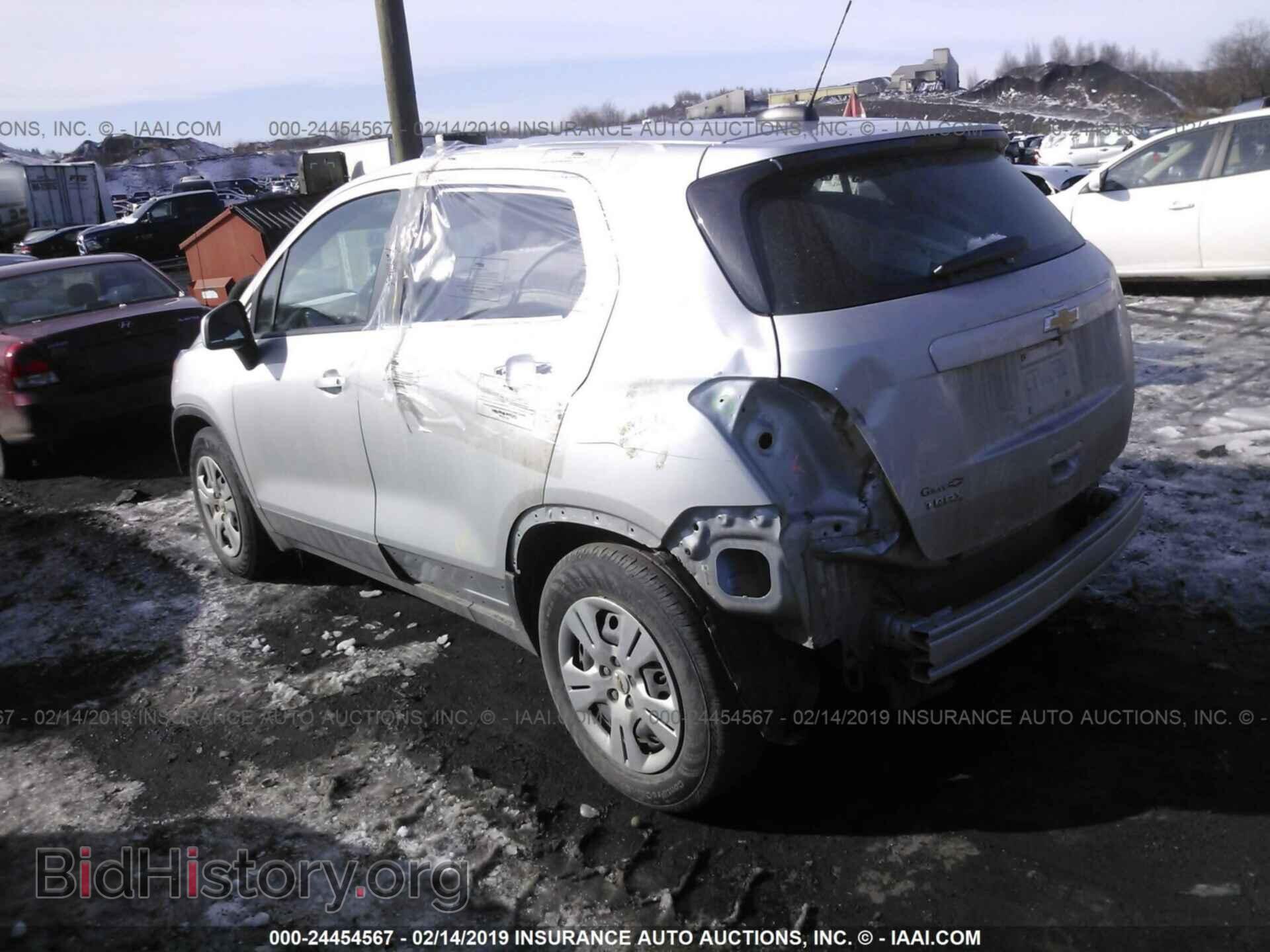 2017 CHEVROLET TRAX - VIN: 3GNCJKSB1HL277945 - Фото 3