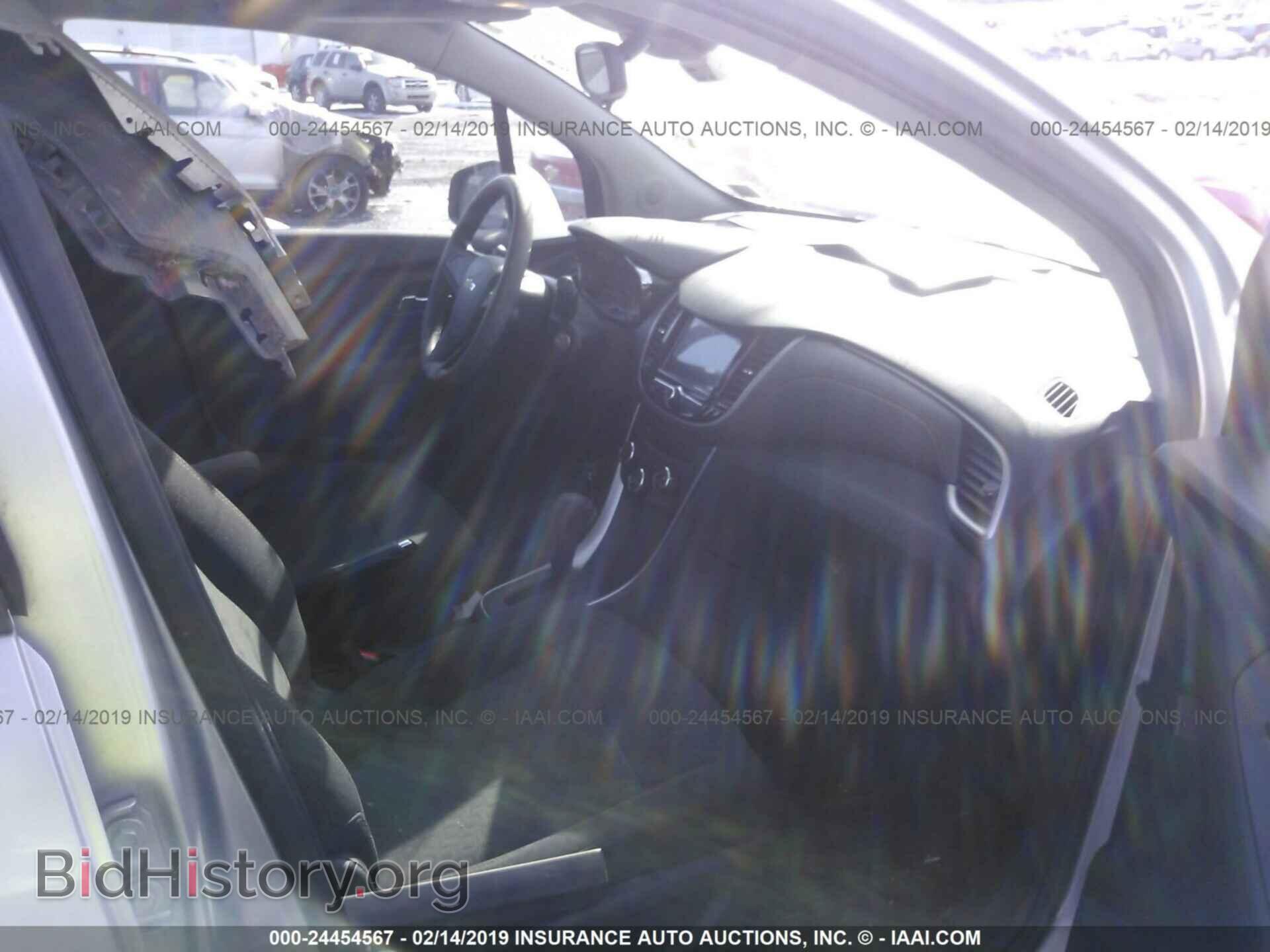 2017 CHEVROLET TRAX - VIN: 3GNCJKSB1HL277945 - Фото 5