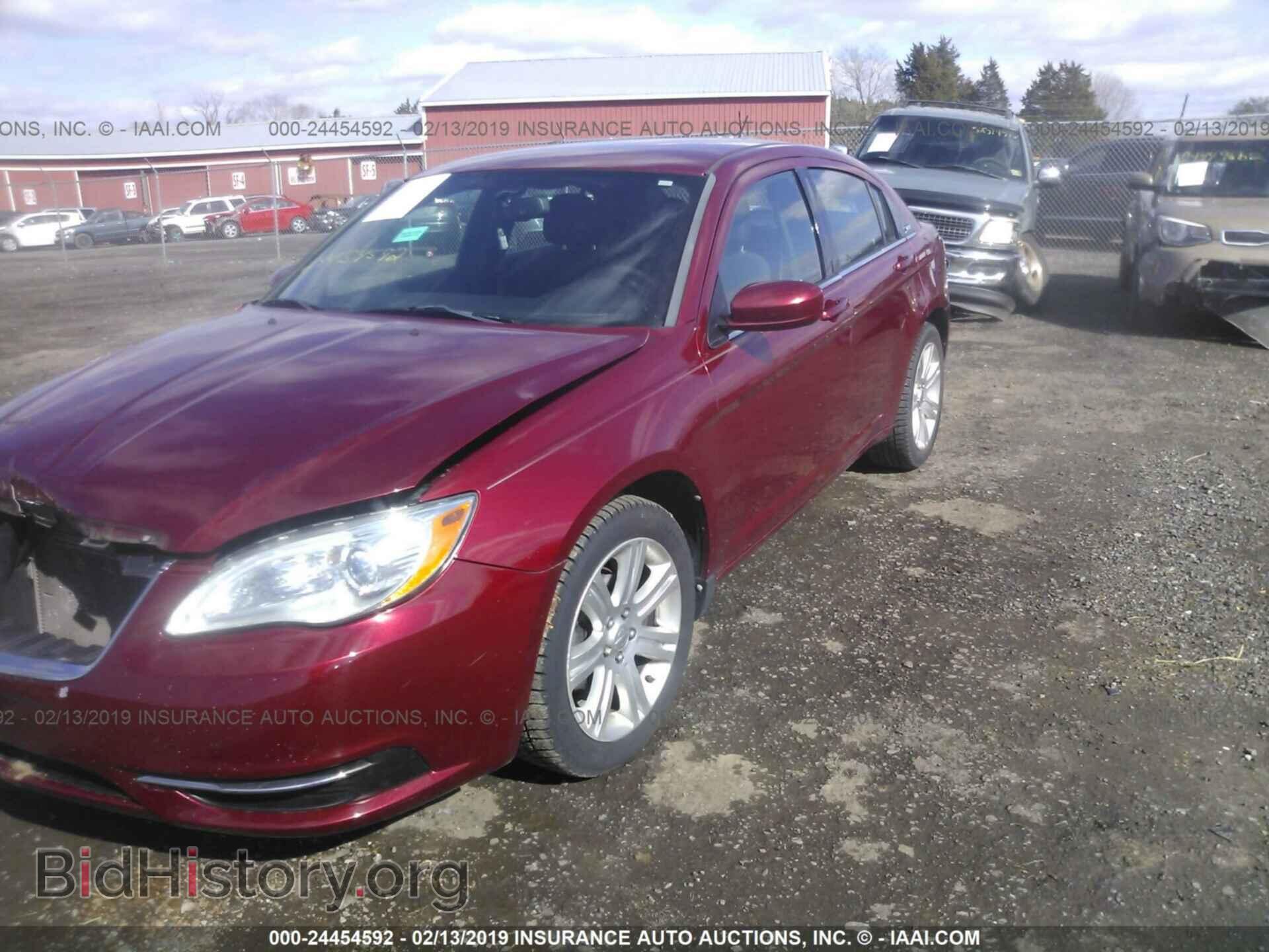 2012 CHRYSLER 200 - VIN: 1C3CCBBB4CN106459 - Фото 2