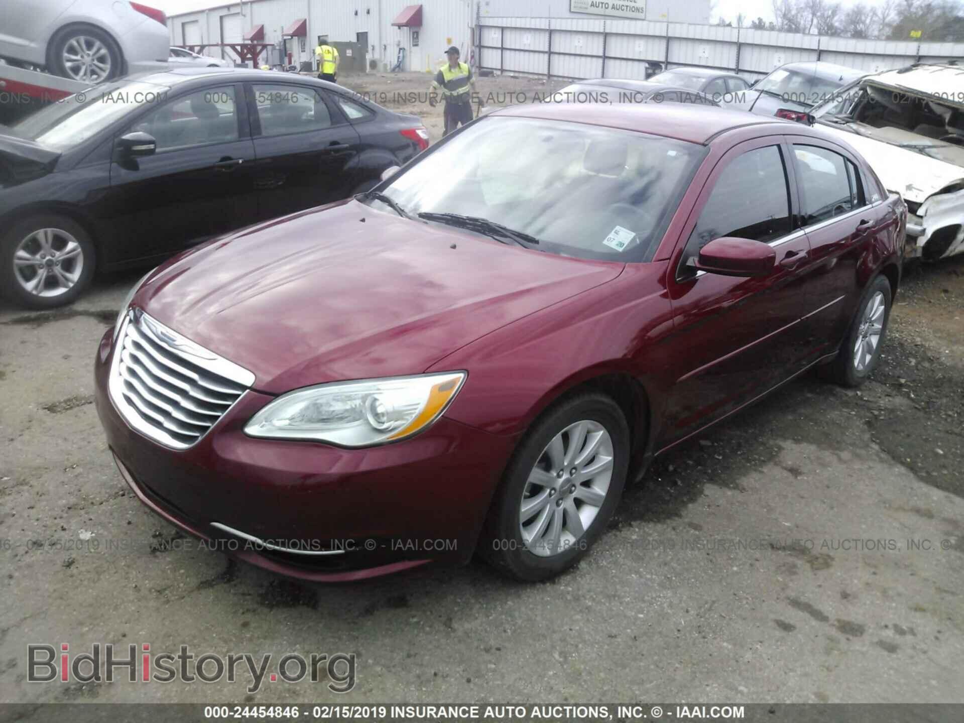 2014 CHRYSLER 200 - VIN: 1C3CCBBB3EN204241 - Фото 2