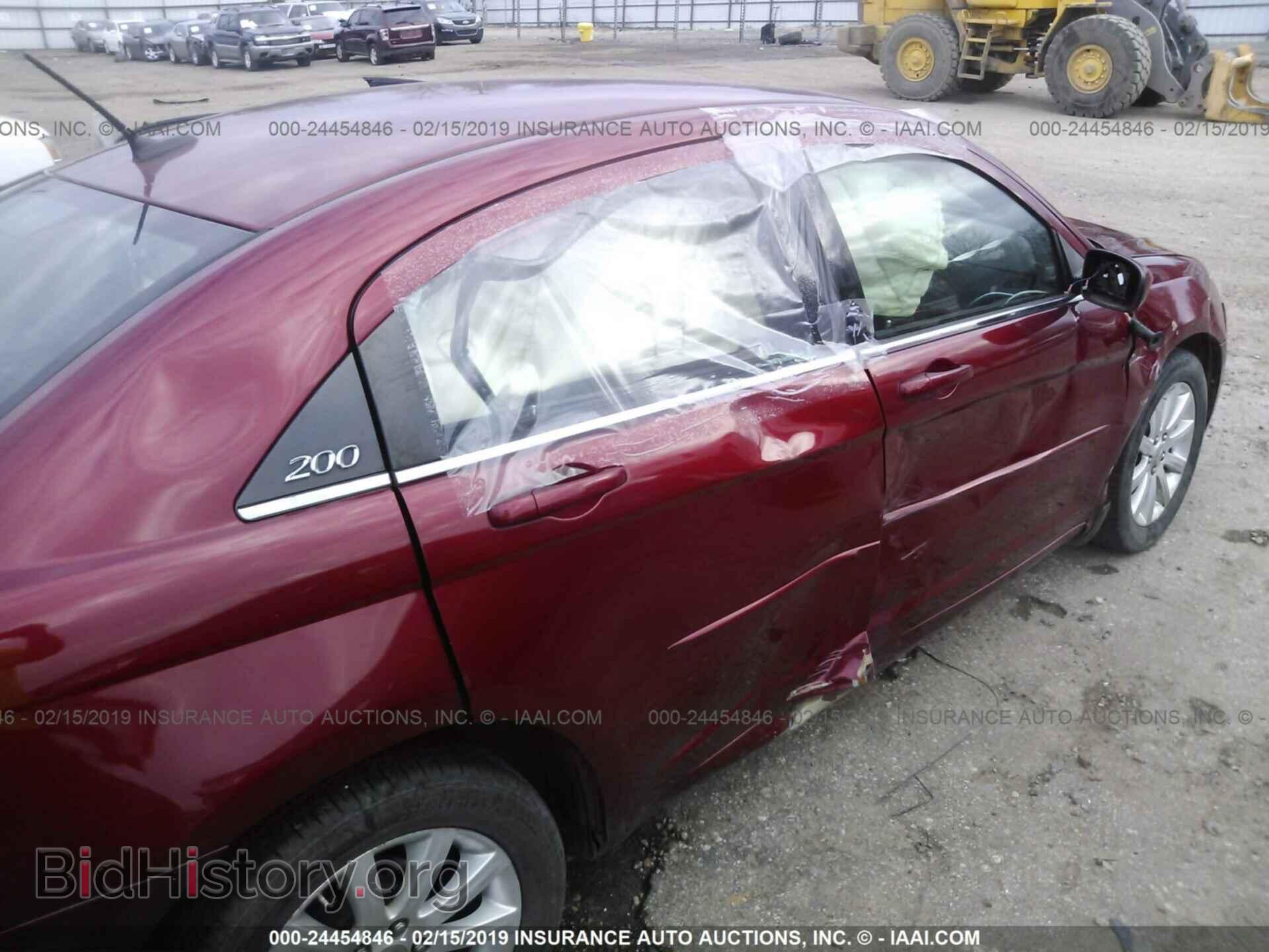 2014 CHRYSLER 200 - VIN: 1C3CCBBB3EN204241 - Фото 6