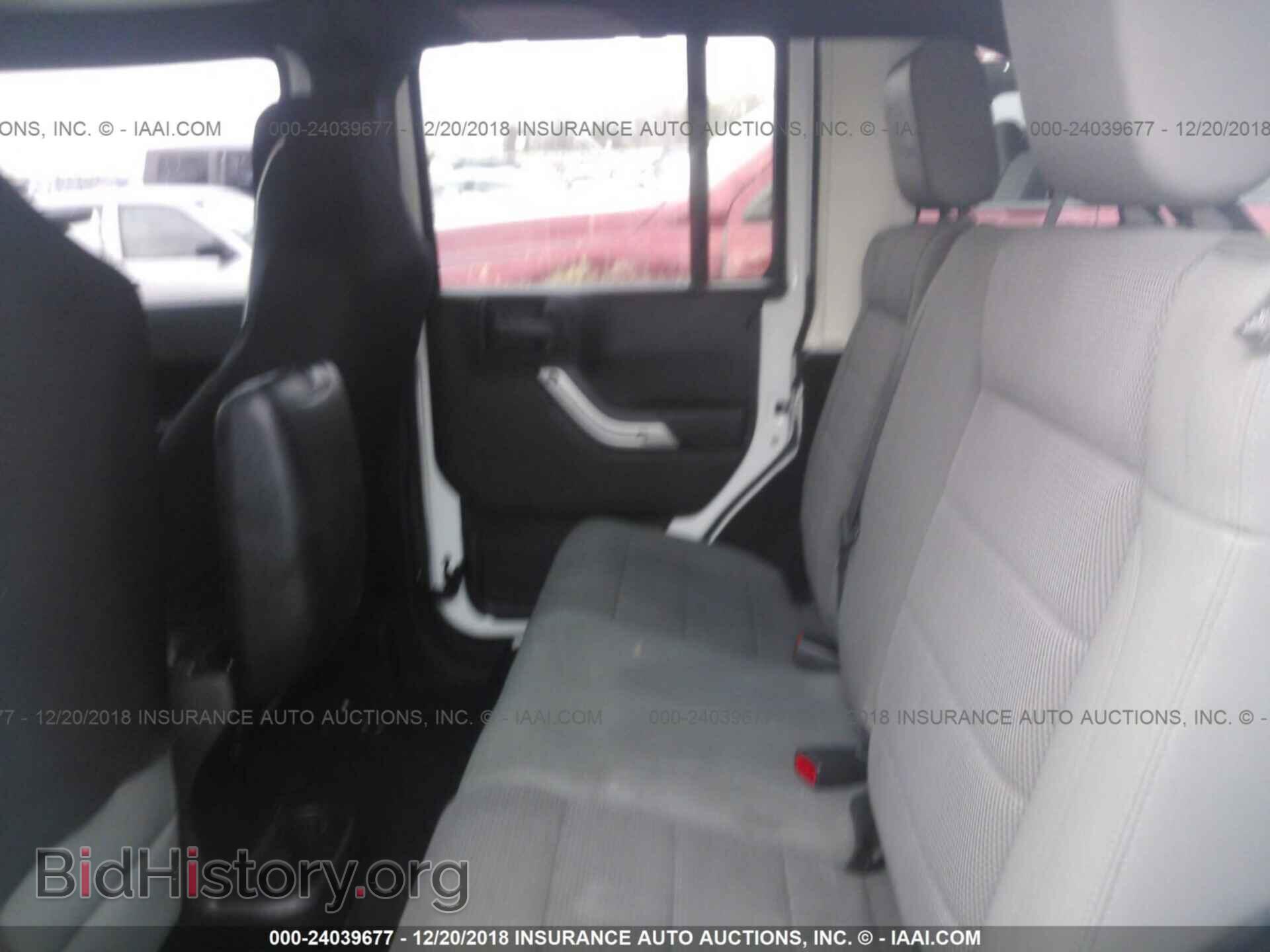 2013 FORD TAURUS - VIN: 1FAHP2E80DG161881 - Фото 8