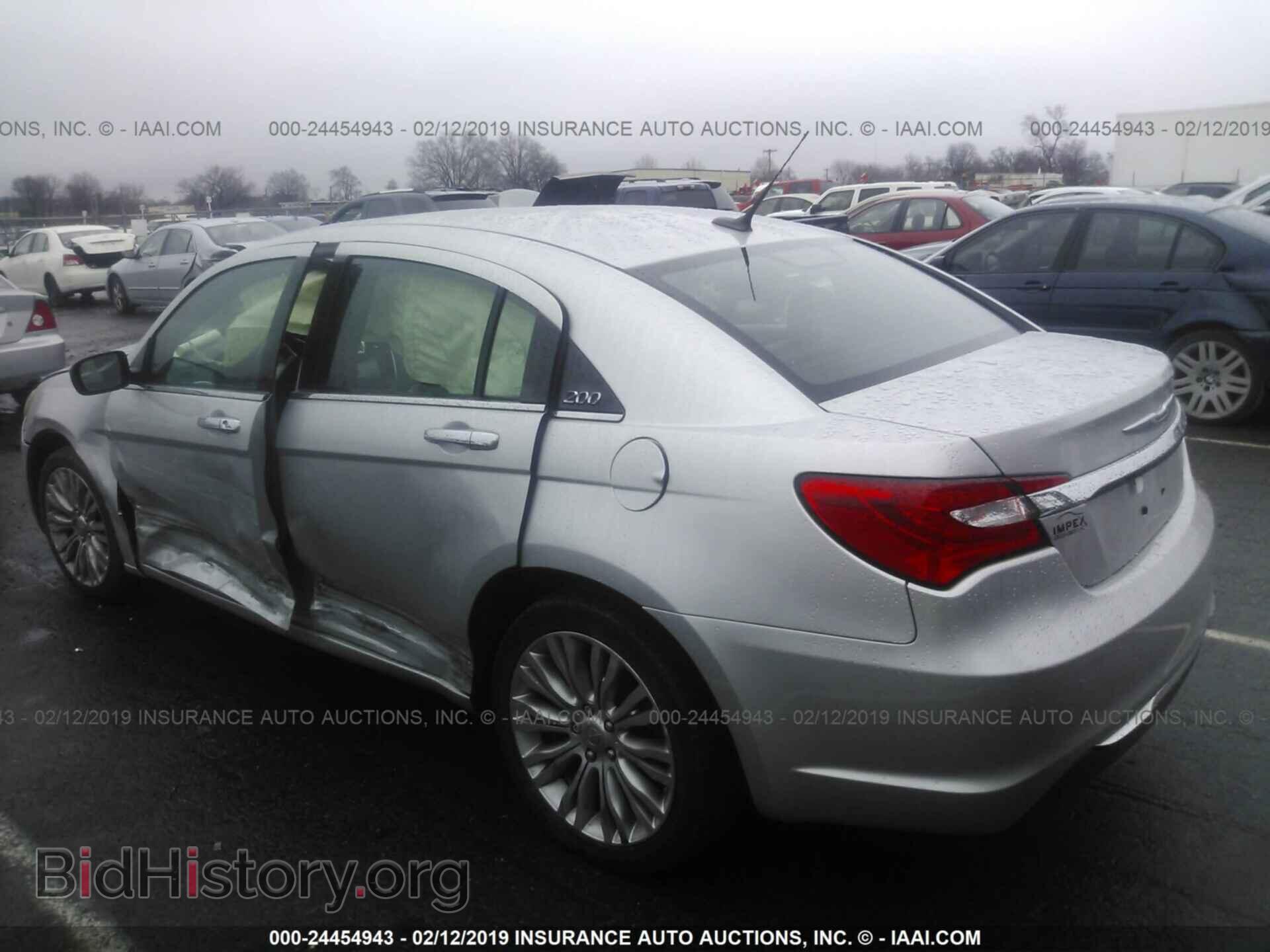 2011 CHRYSLER 200 - VIN: 1C3BC2FB5BN525733 - Photo 6