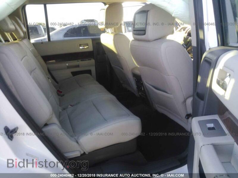 2011 Ford FLEX (VIN 2FMGK5DC5BBD34726) — фото 8 из 10