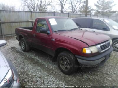 2000 Mazda B2500, красный — VIN 4F4YR12C1YTM07378, IAAI