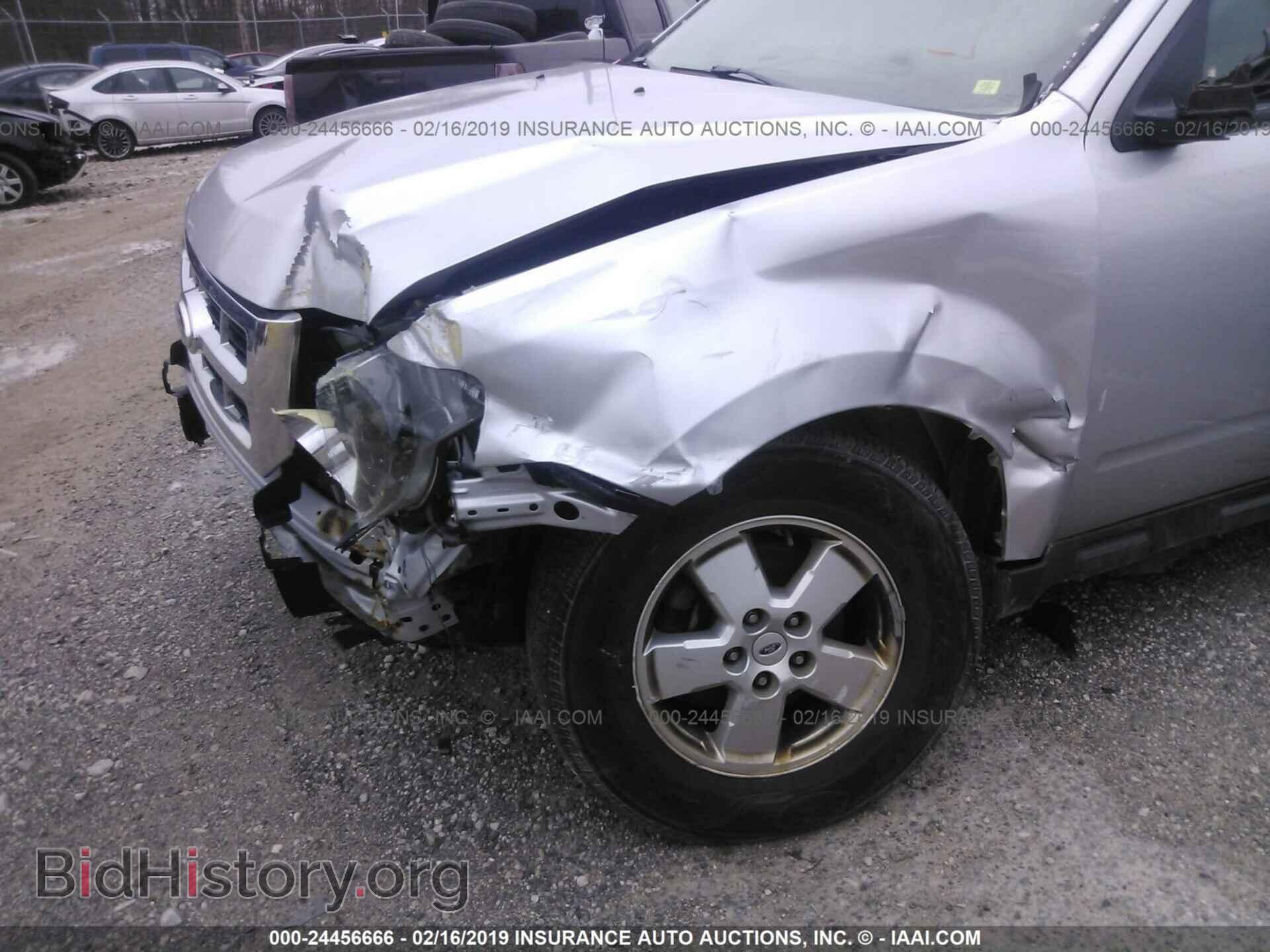 2011 FORD ESCAPE - VIN: 1FMCU0D73BKA21341 - Photo 6
