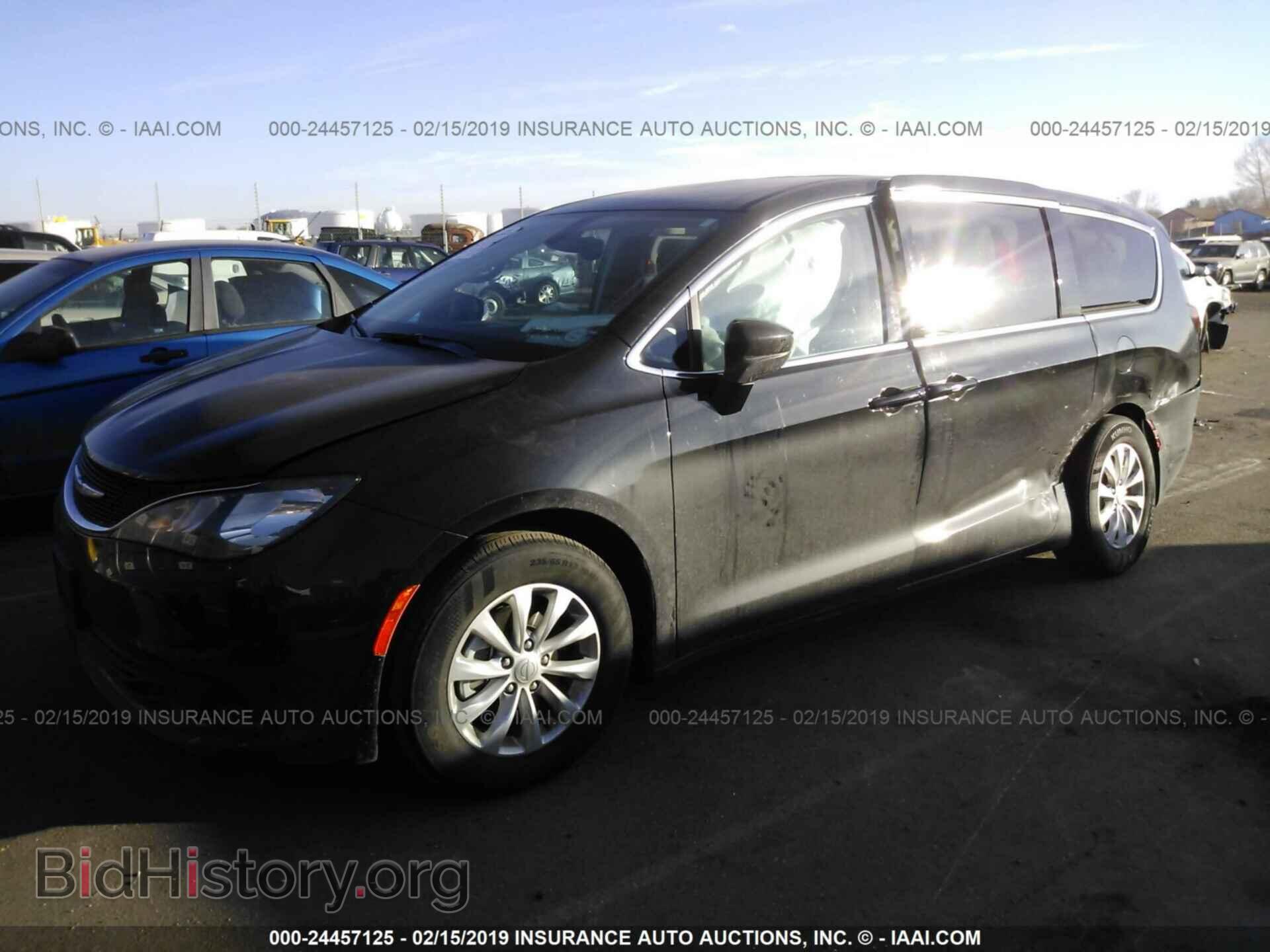 2017 CHRYSLER PACIFICA - VIN: 2C4RC1DG2HR552242 - Фото 2