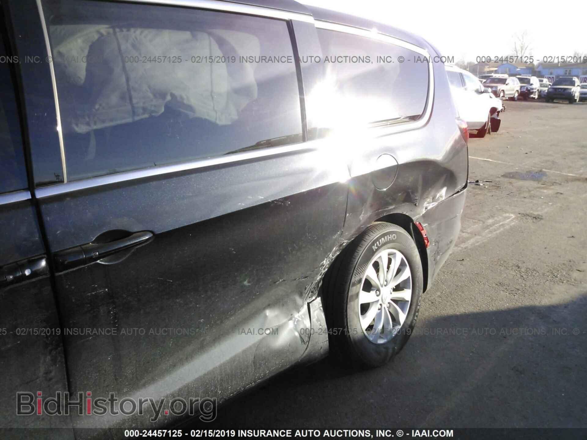 2017 CHRYSLER PACIFICA - VIN: 2C4RC1DG2HR552242 - Фото 6
