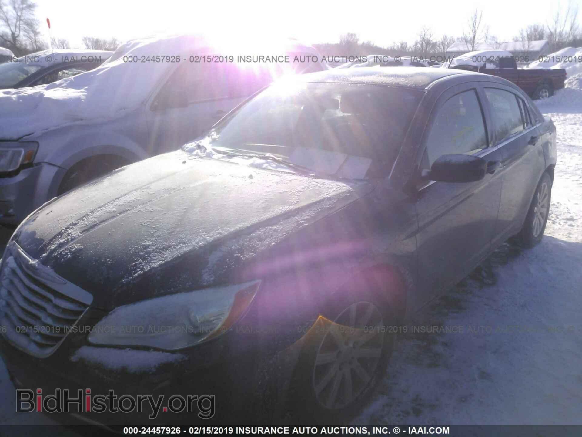 2014 CHRYSLER 200 - VIN: 1C3CCBBB9EN158754 - Фото 2