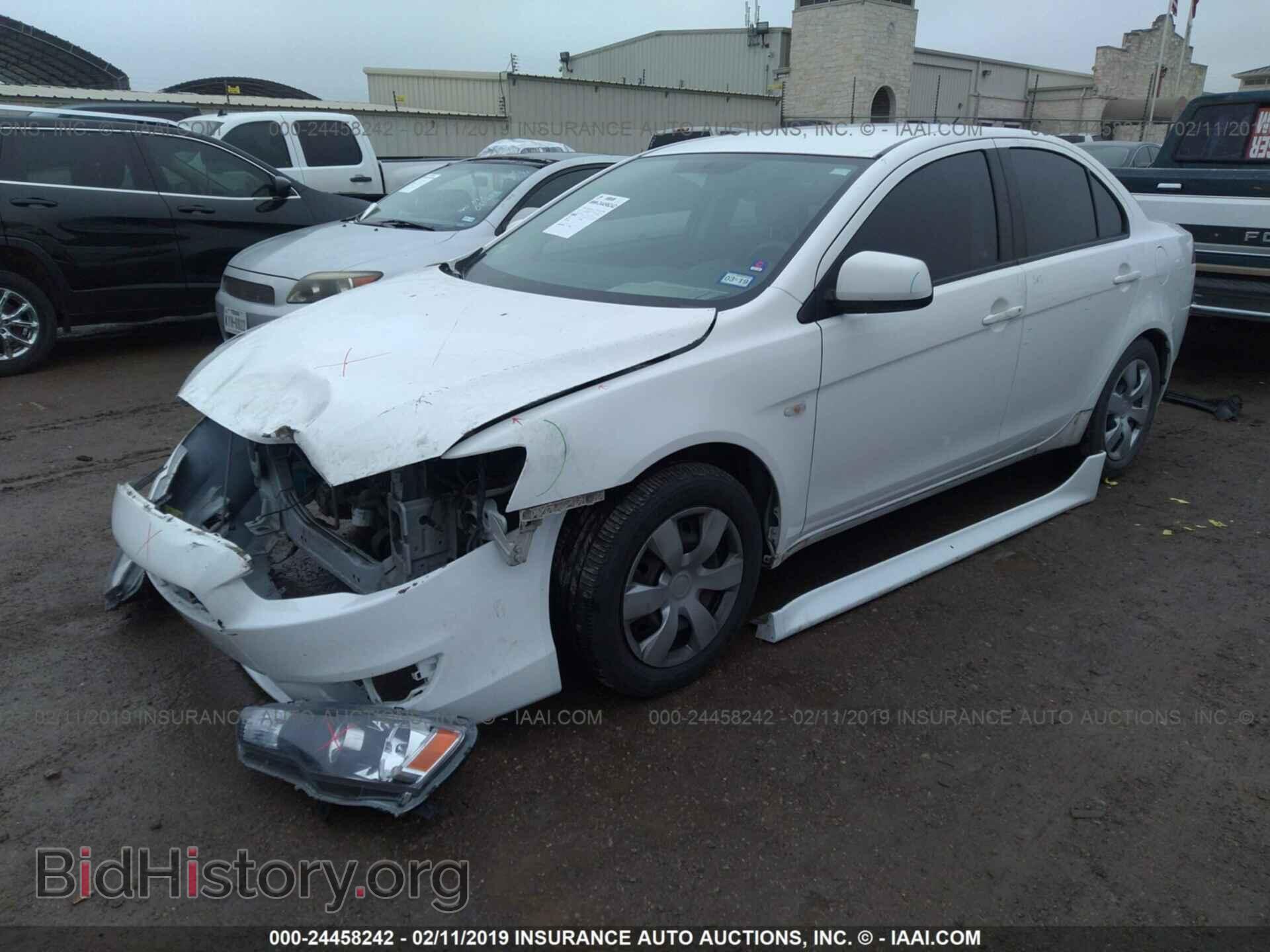 2011 MITSUBISHI LANCER - VIN: JA32U2FUXBU005476 - Фото 2