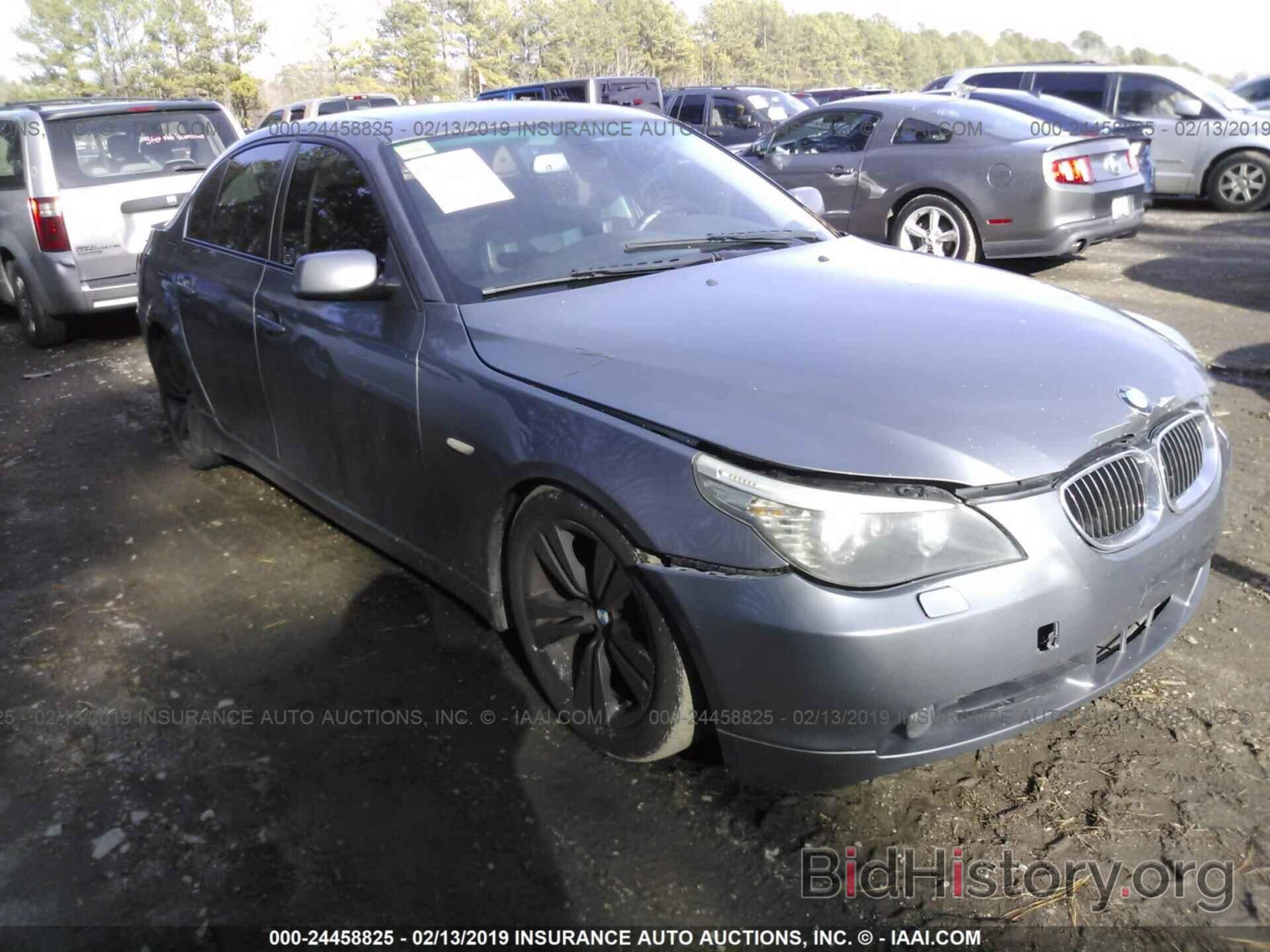 Photo WBANU53518CT02550 - BMW 528 2008