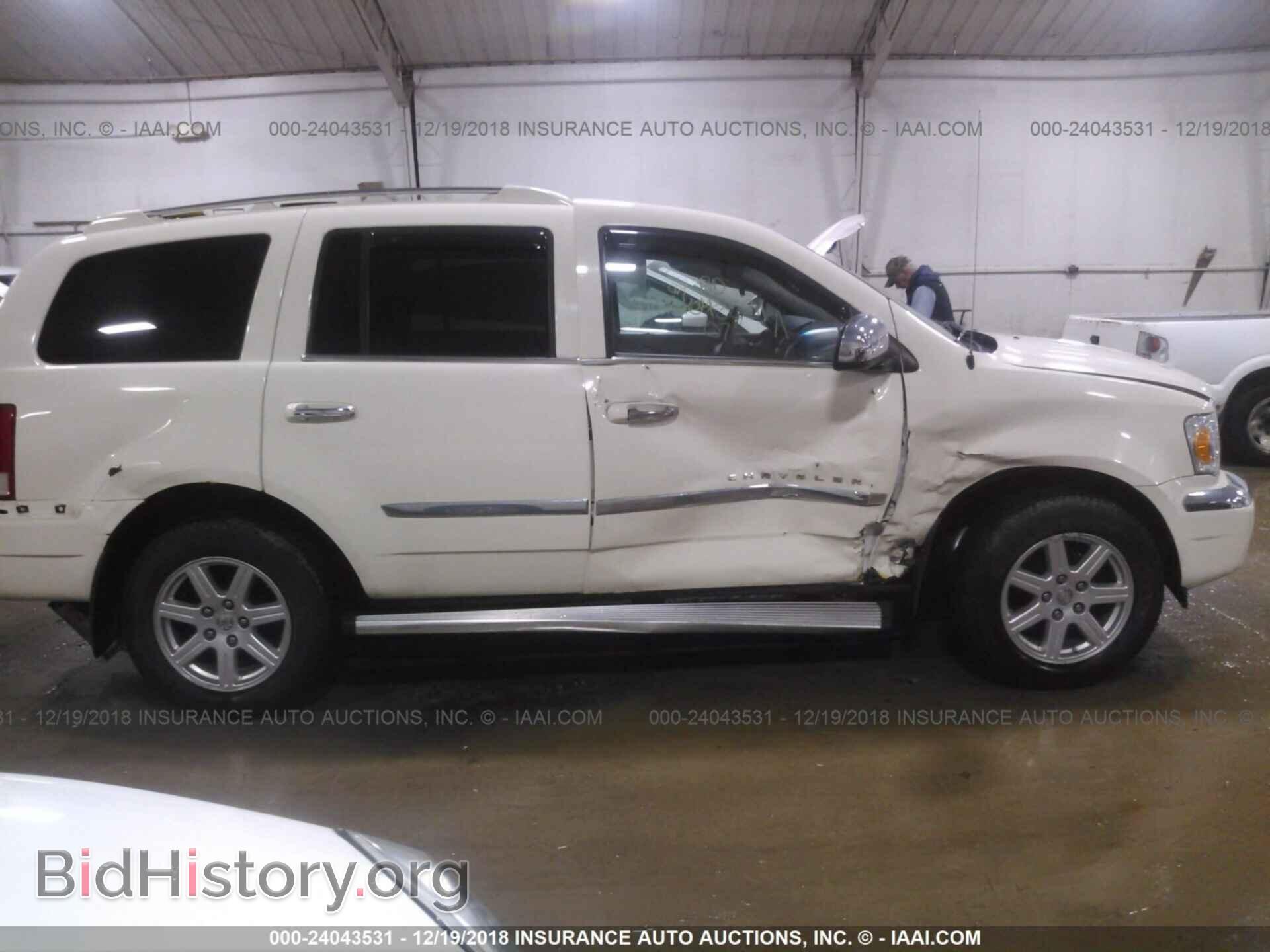 2007 CHRYSLER ASPEN - VIN: 1A8HW58P47F582815 - Фото 6