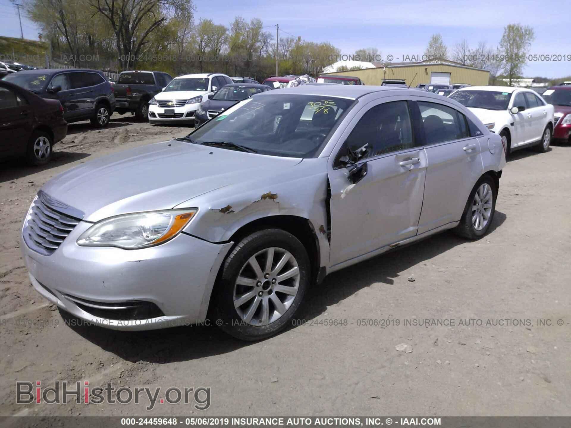 2011 CHRYSLER 200 - VIN: 1C3BC1FB7BN515828 - Photo 2