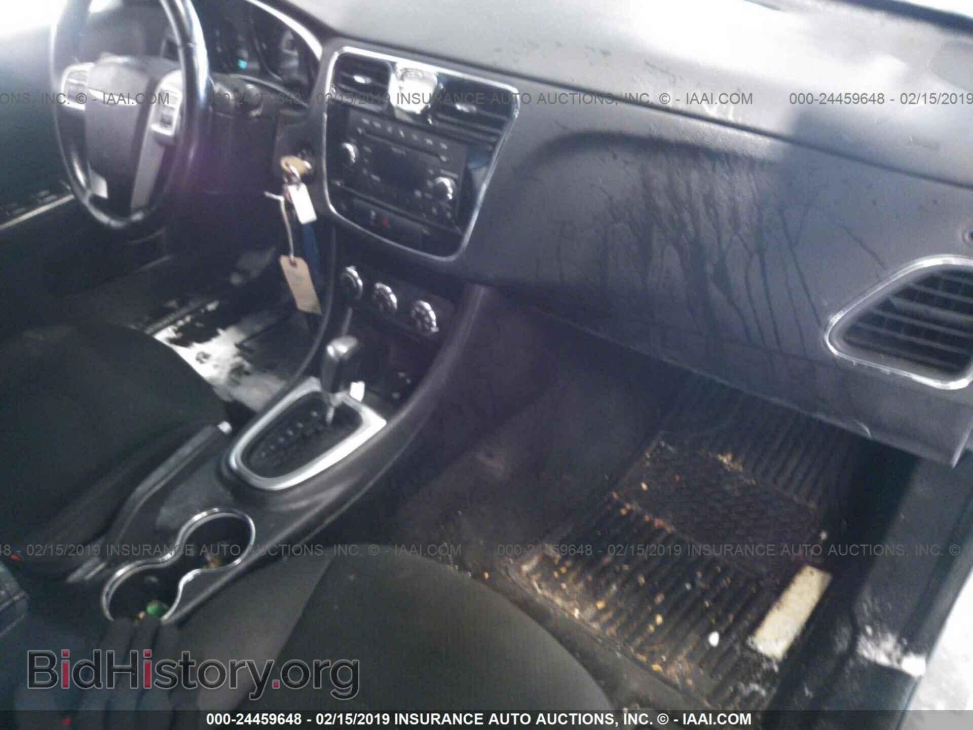 2011 CHRYSLER 200 - VIN: 1C3BC1FB7BN515828 - Photo 5