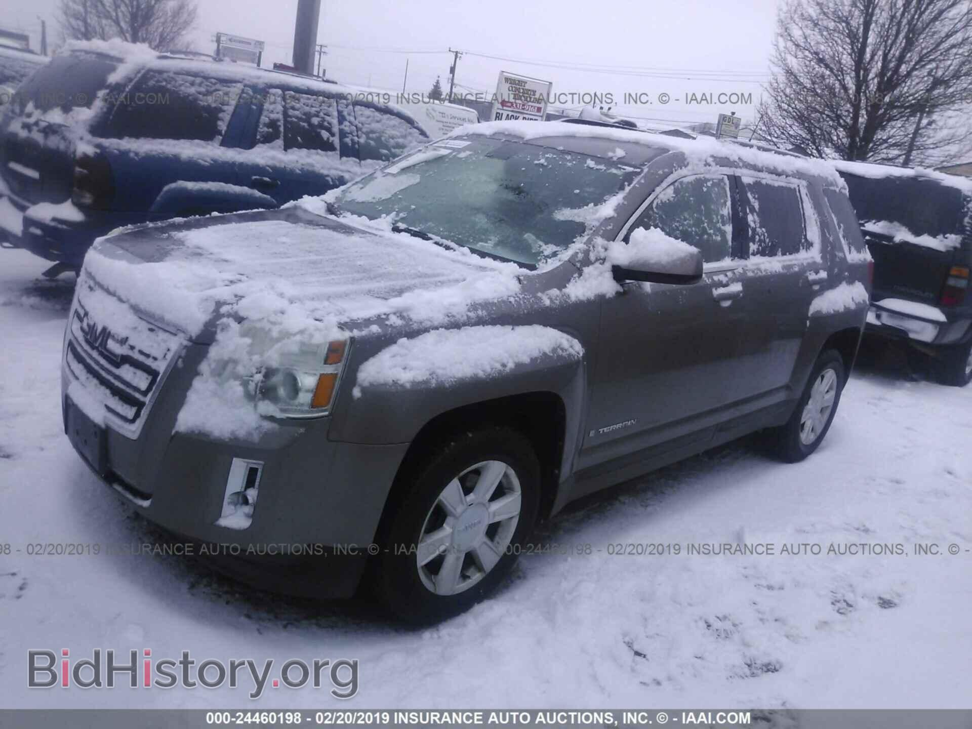 2010 GMC TERRAIN - VIN: 2CTFLEEW8A6201475 - Photo 2