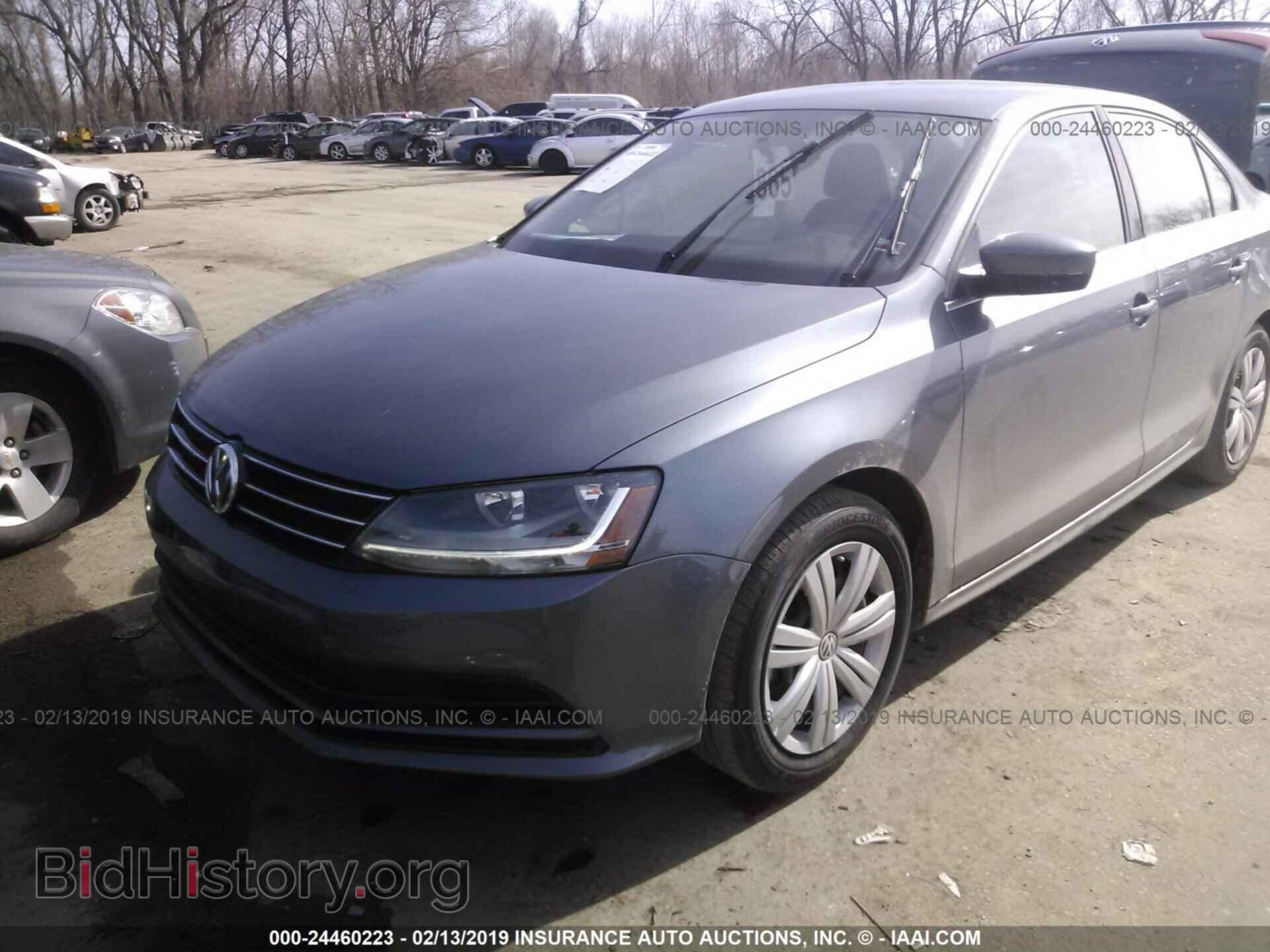 2017 VOLKSWAGEN JETTA - VIN: 3VW2B7AJ8HM402647 - Photo 2
