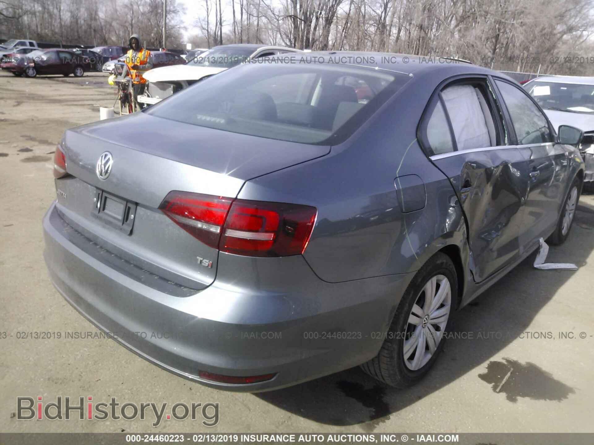 2017 VOLKSWAGEN JETTA - VIN: 3VW2B7AJ8HM402647 - Photo 4