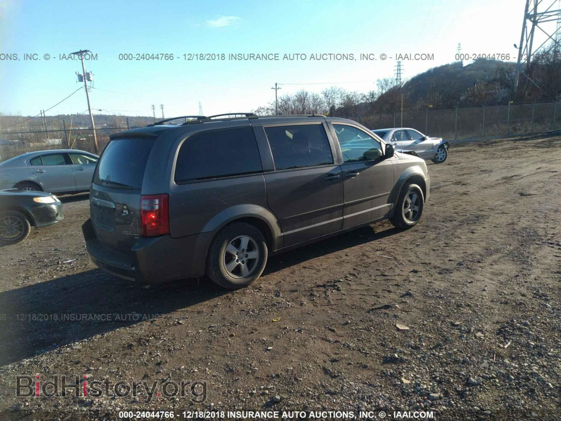2010 DODGE GRAND CARAVAN - VIN: 2D4RN3D13AR384881 - Фото 4