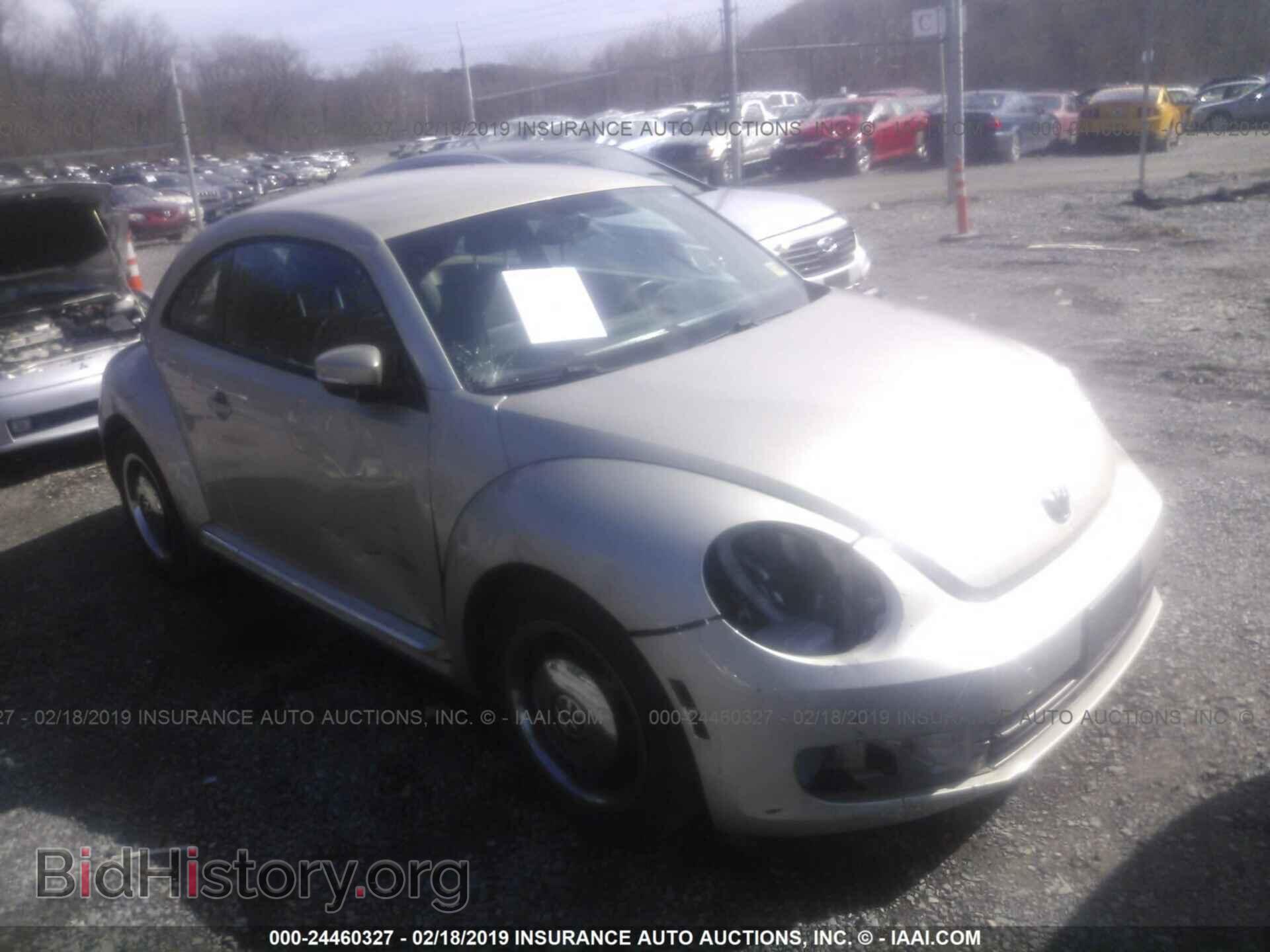 Фотография 3VWJP7AT2CM660752 - VOLKSWAGEN BEETLE 2012