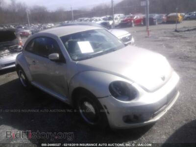 2012 Volkswagen BEETLE, gold — VIN 3VWJP7AT2CM660752, IAAI