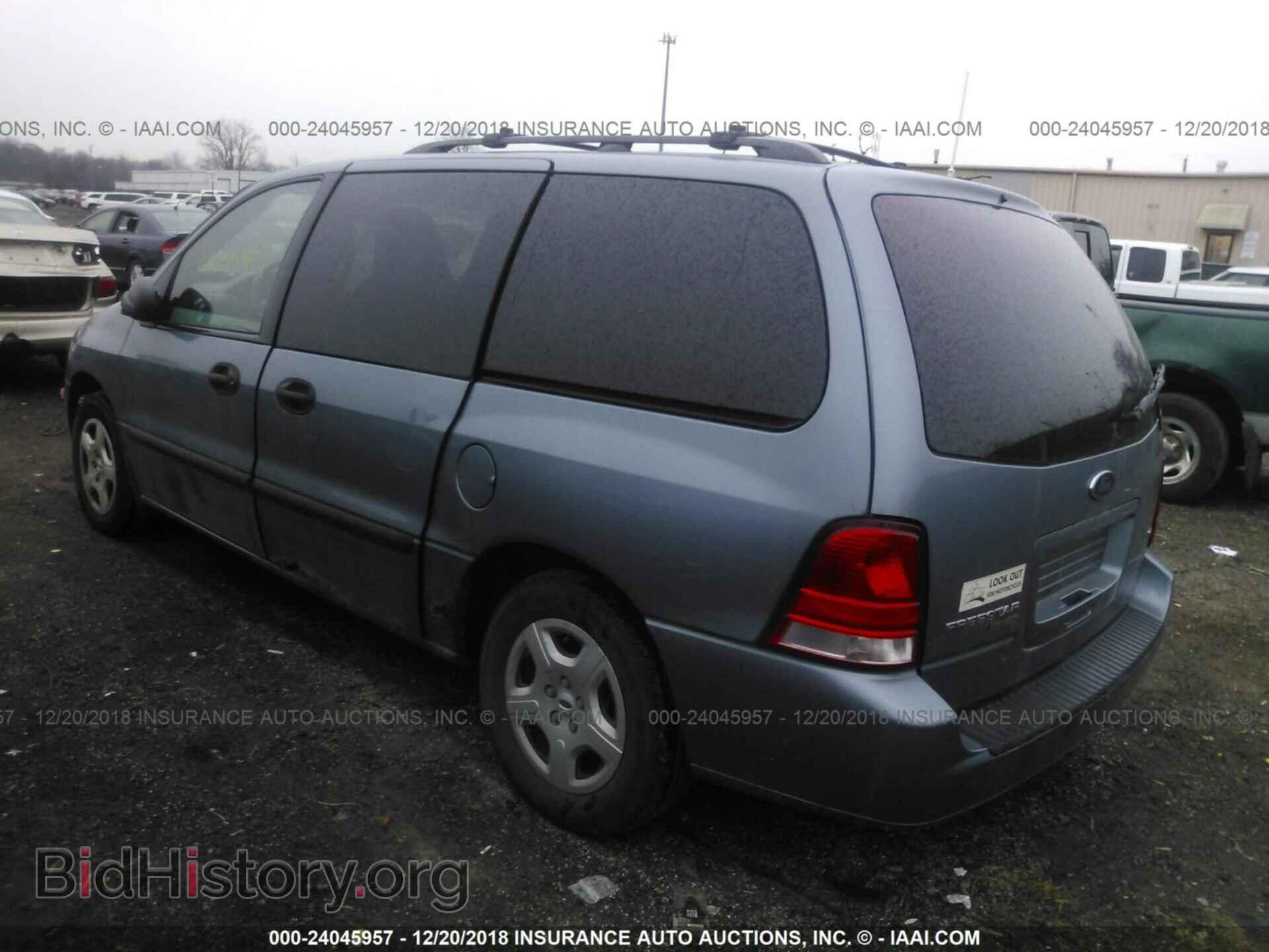 2005 FORD FREESTAR - VIN: 2FMZA51605BA38706 - Фото 3