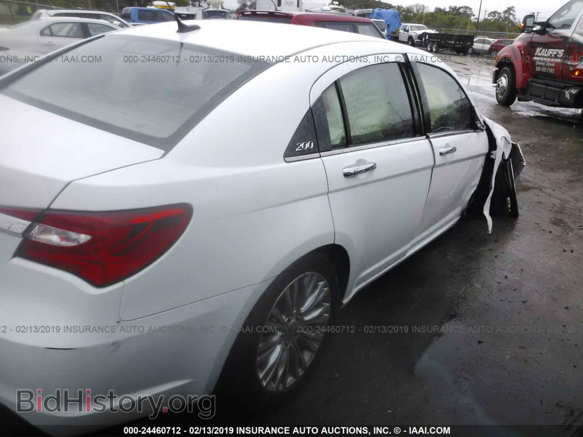 2013 CHRYSLER 200 - VIN: 1C3CCBCG9DN514063 - Фото 4