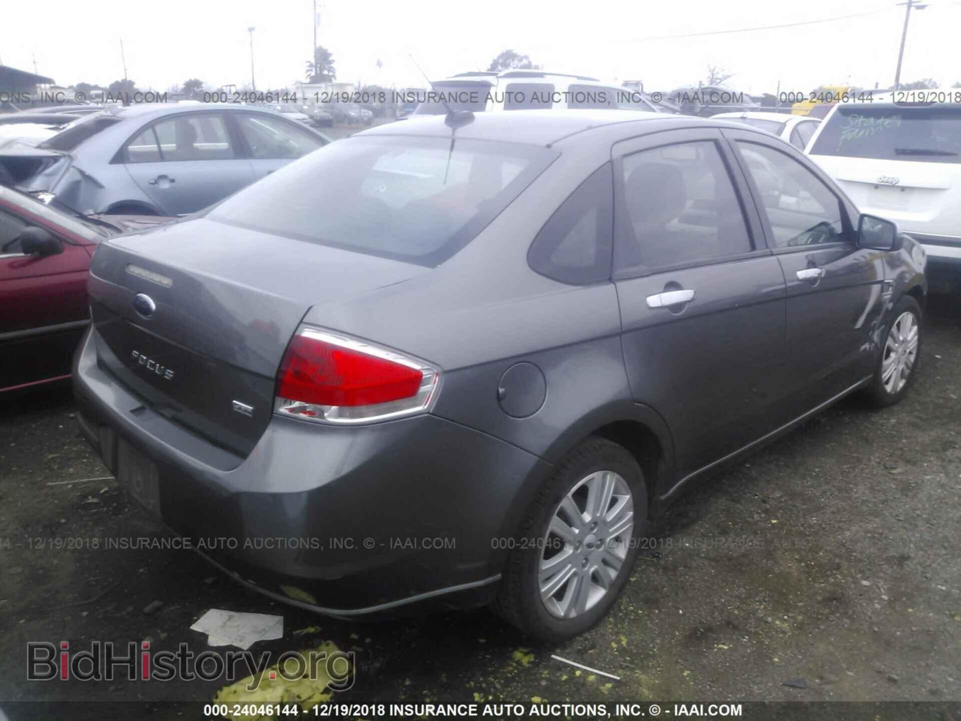 2009 FORD FOCUS - VIN: 1FAHP37N59W124007 - Photo 4
