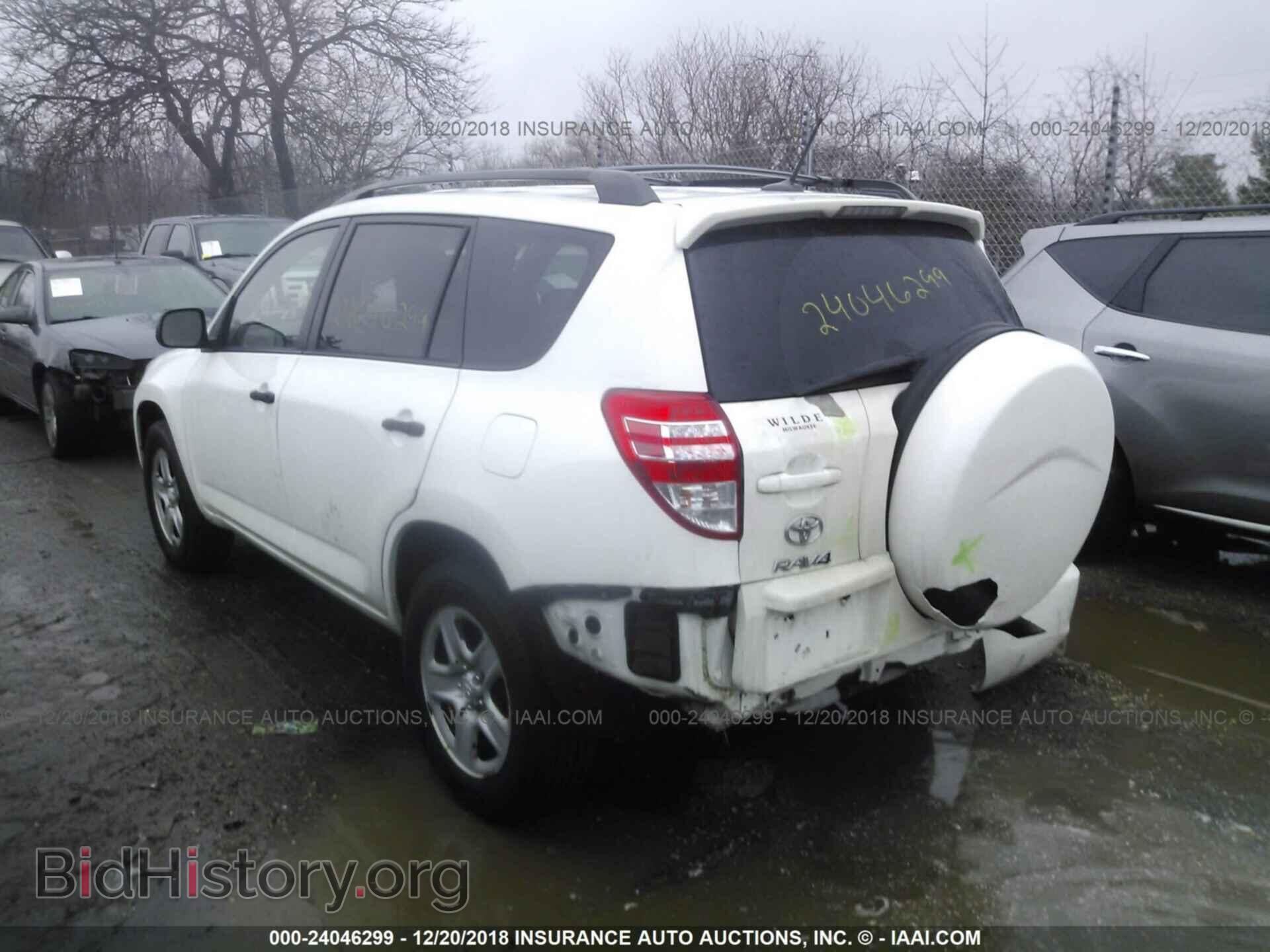 2011 TOYOTA RAV4 - VIN: 2T3BF4DV4BW152687 - Фото 3
