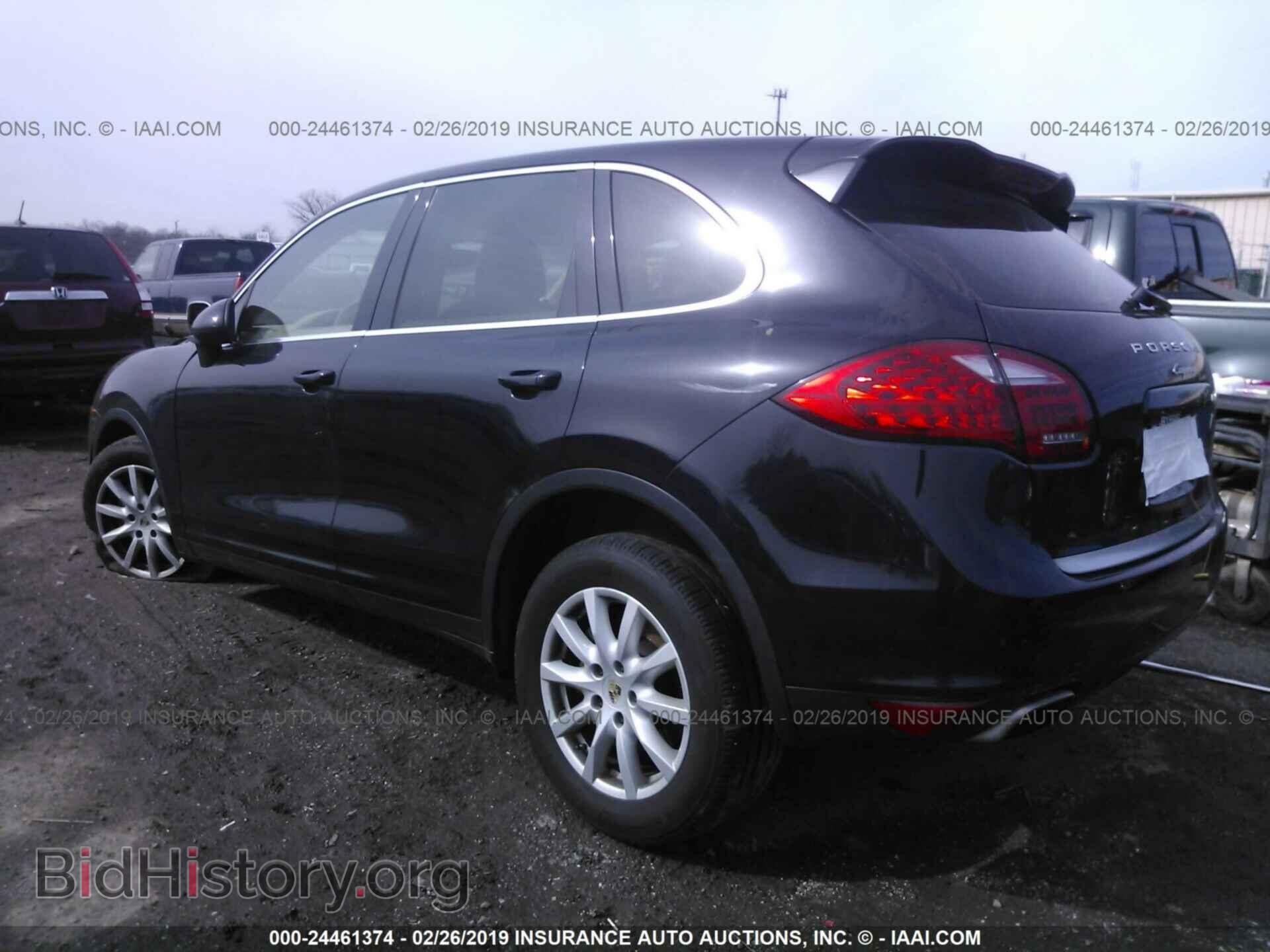 2011 PORSCHE CAYENNE - VIN: WP1AA2A20BLA08385 - Фото 3