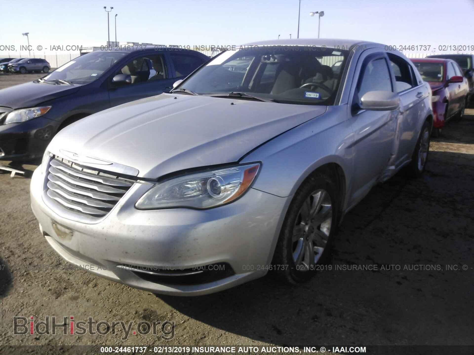 2012 CHRYSLER 200 - VIN: 1C3CCBBB8CN302095 - Фото 2