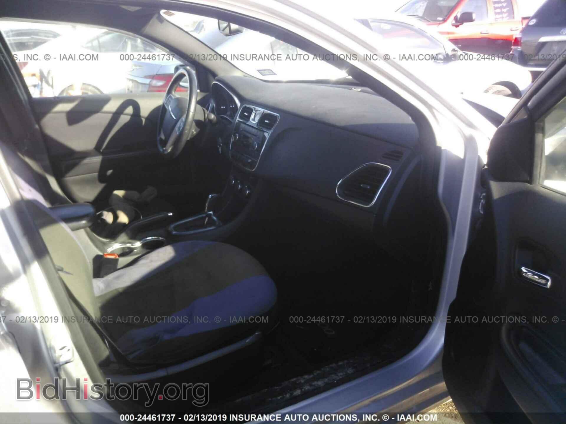 2012 CHRYSLER 200 - VIN: 1C3CCBBB8CN302095 - Фото 5