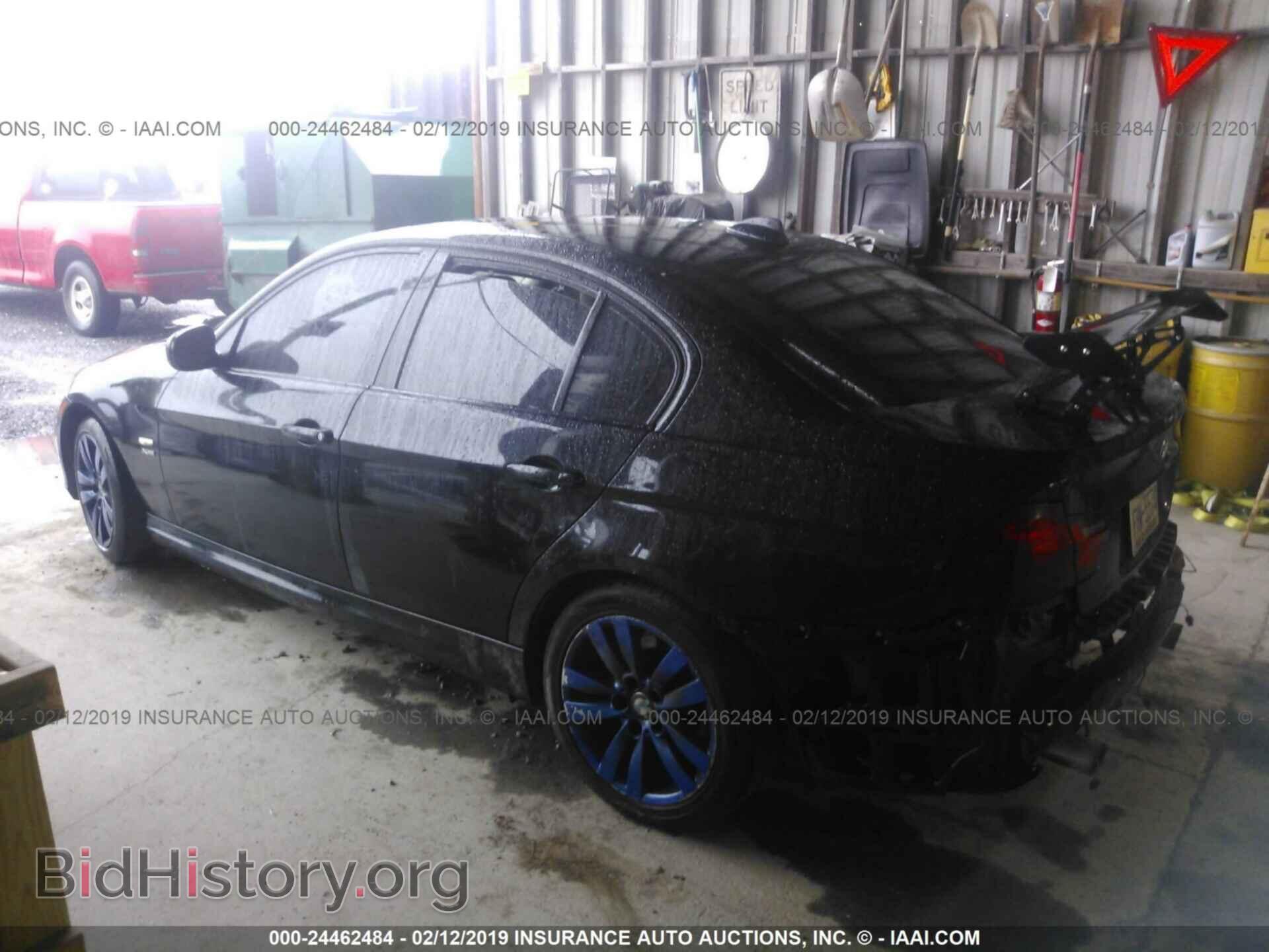 2009 BMW 335 - VIN: WBAPL33589A406367 - Фото 3