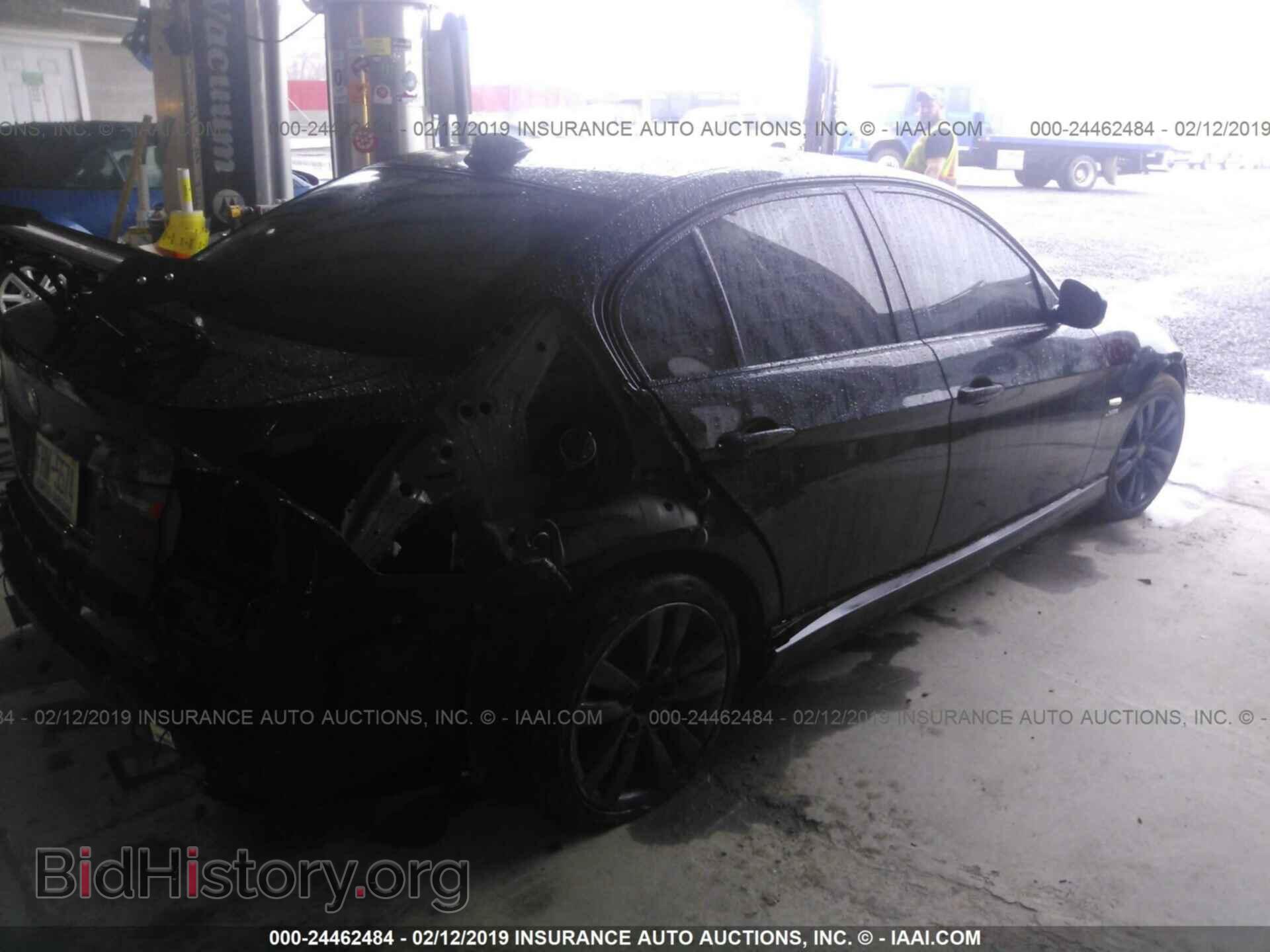 2009 BMW 335 - VIN: WBAPL33589A406367 - Фото 4