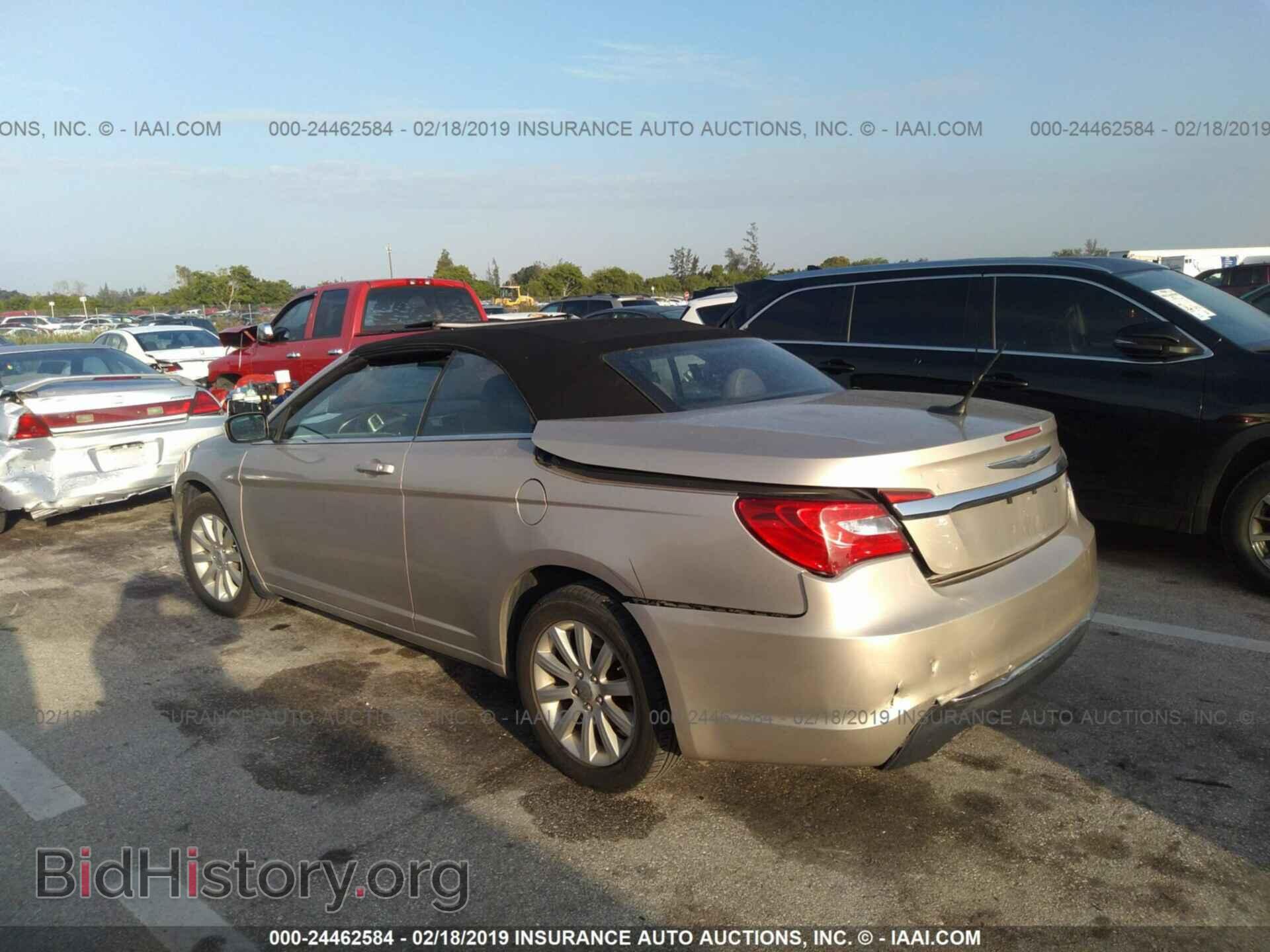 2014 CHRYSLER 200 - VIN: 1C3BCBEB1EN158206 - Photo 3