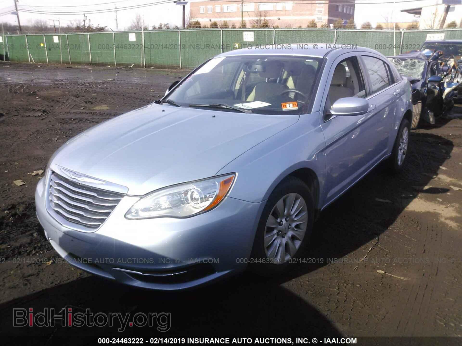 2013 CHRYSLER 200 - VIN: 1C3CCBAB5DN561873 - Фото 2