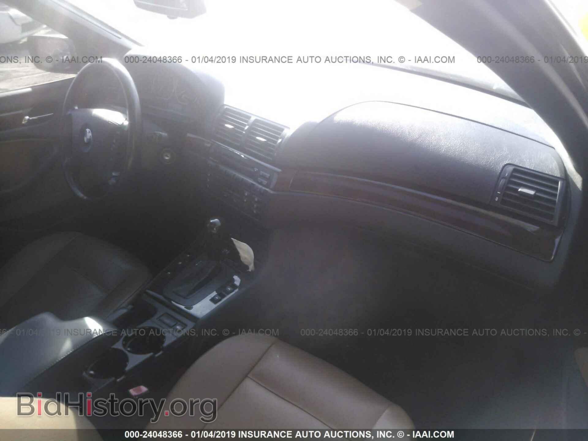 2004 BMW 330 - VIN: WBAEV53444KM37820 - Фото 5