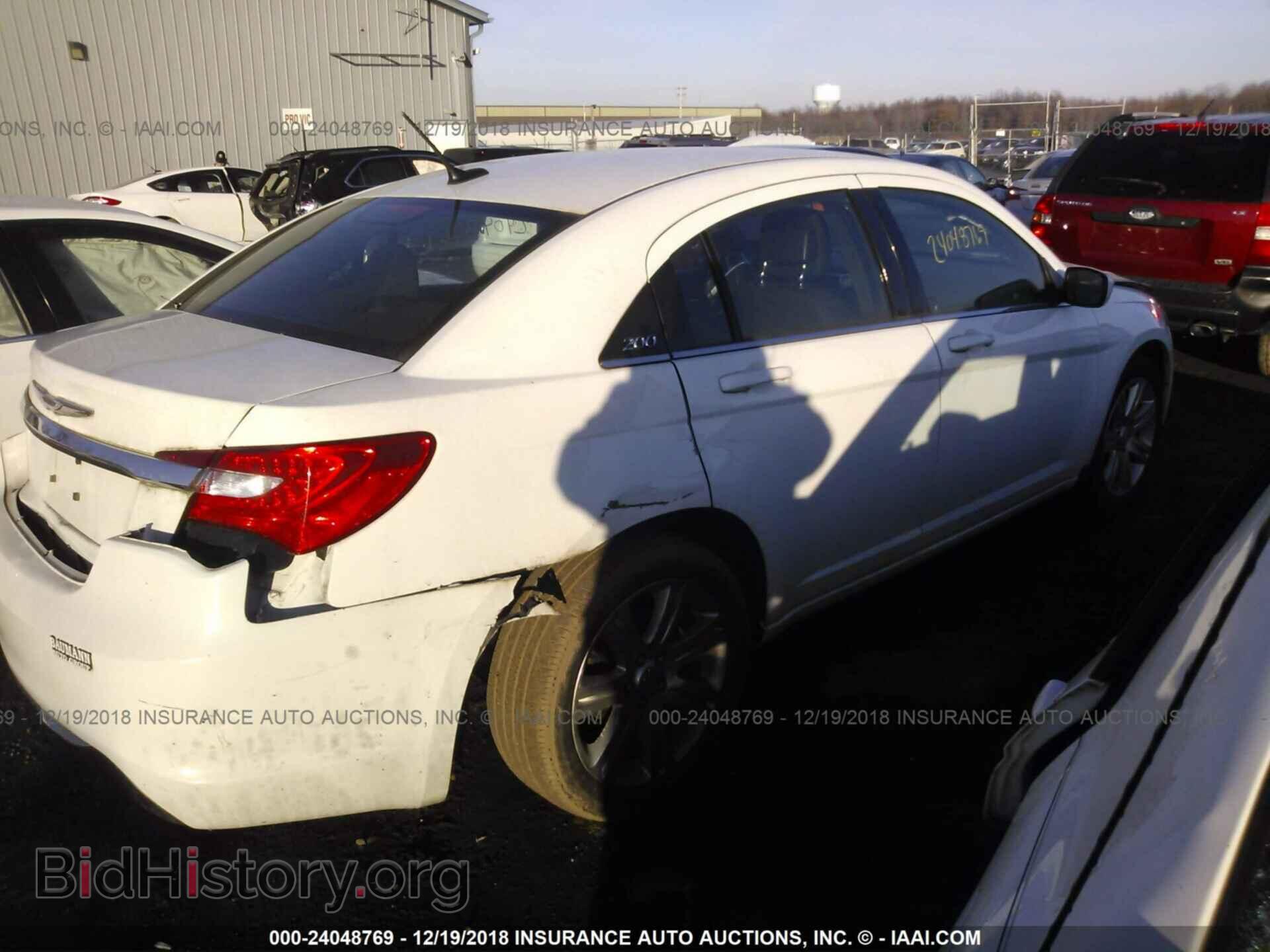 2011 CHRYSLER 200 - VIN: 1C3BC1FB9BN610116 - Фото 4