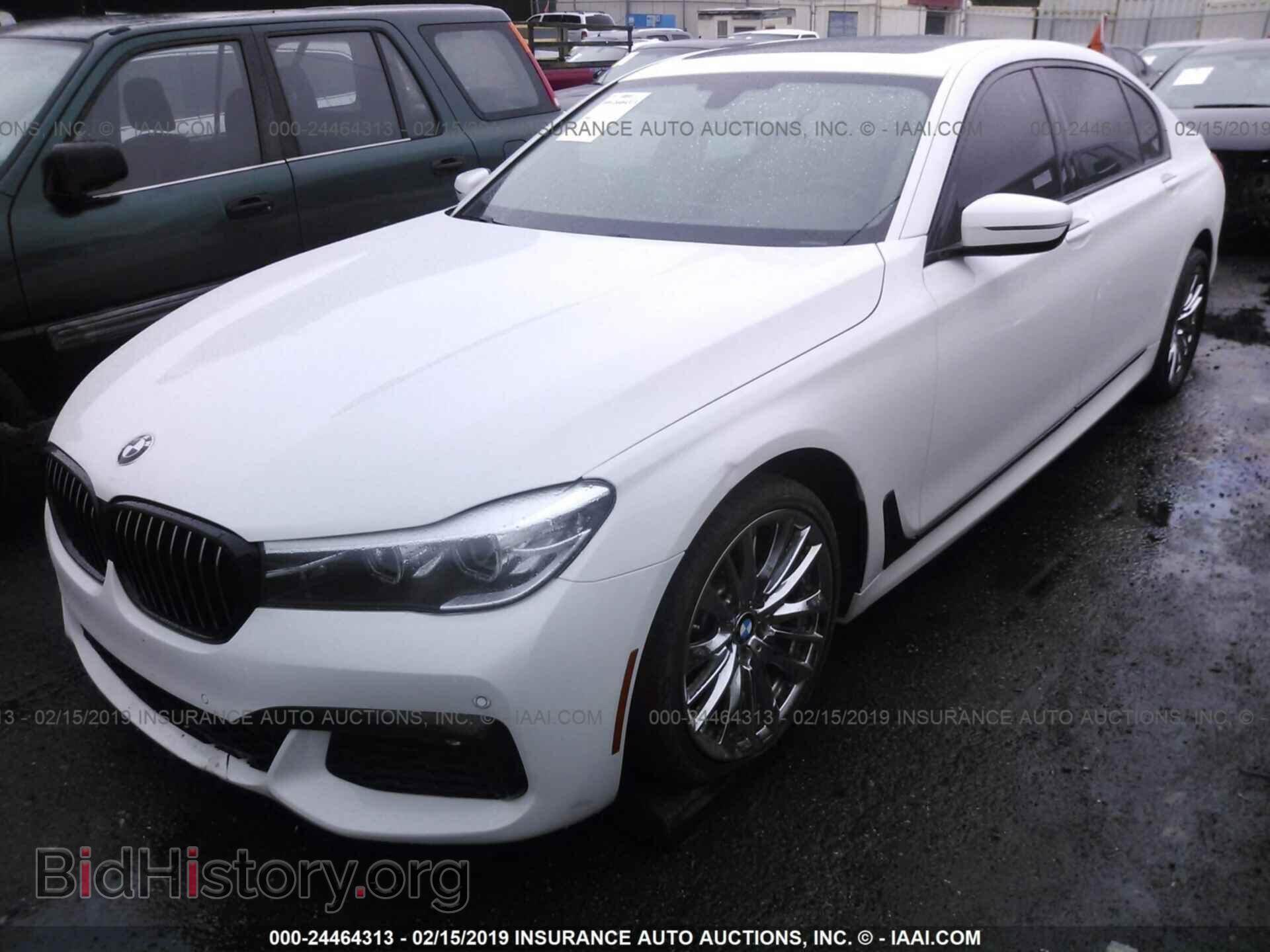 2016 BMW 740 - VIN: WBA7E2C59GG714632 - Фото 2