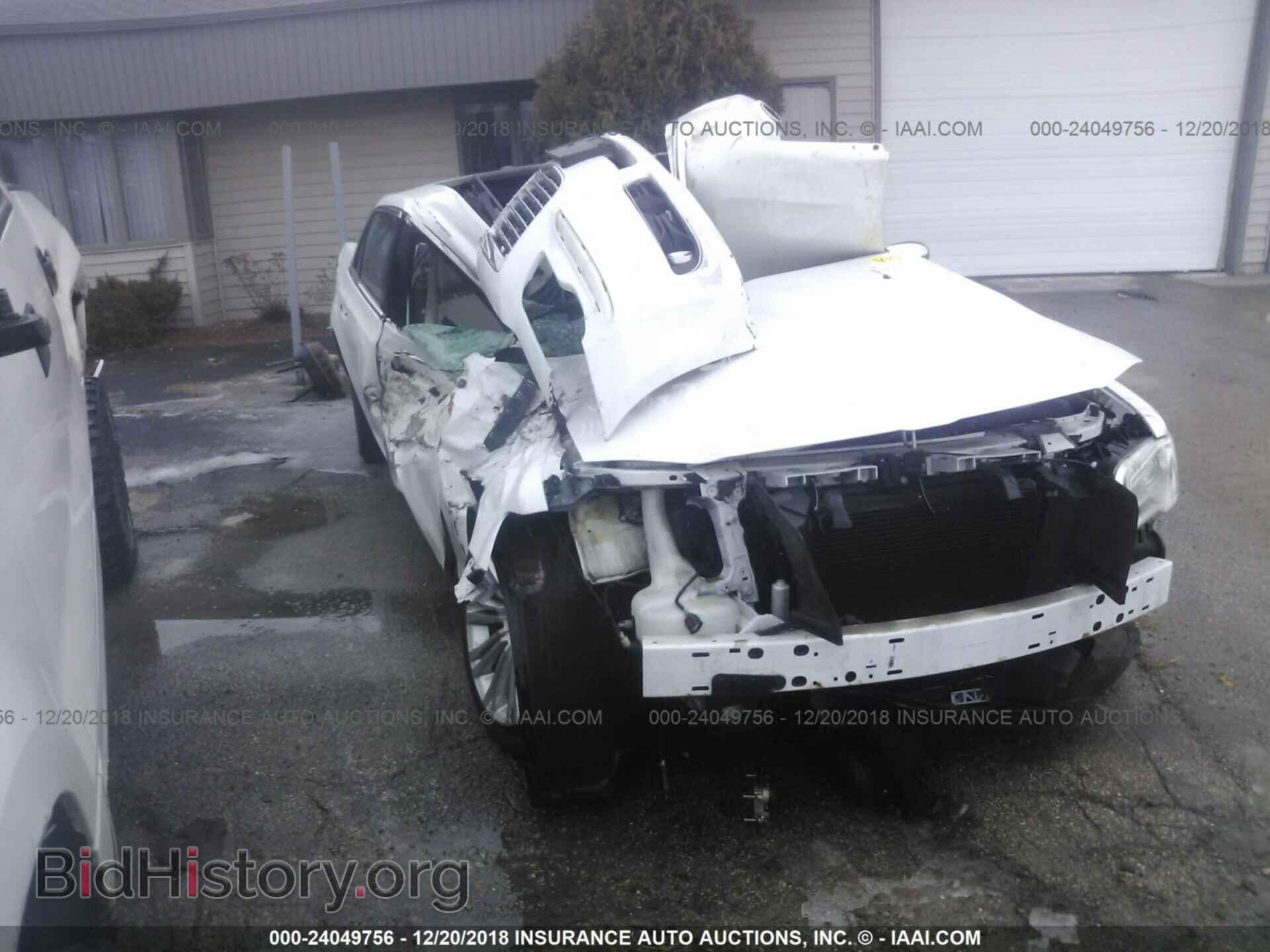 Фотография 2C3CCAET1CH147350 - CHRYSLER 300C 2012