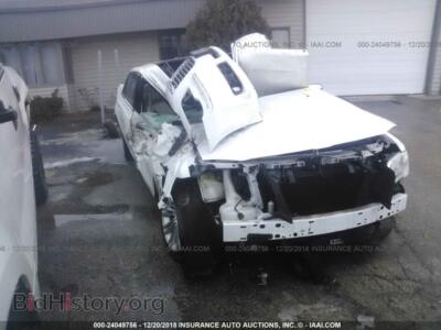 2012 Chrysler 300C, white — VIN 2C3CCAET1CH147350, IAAI