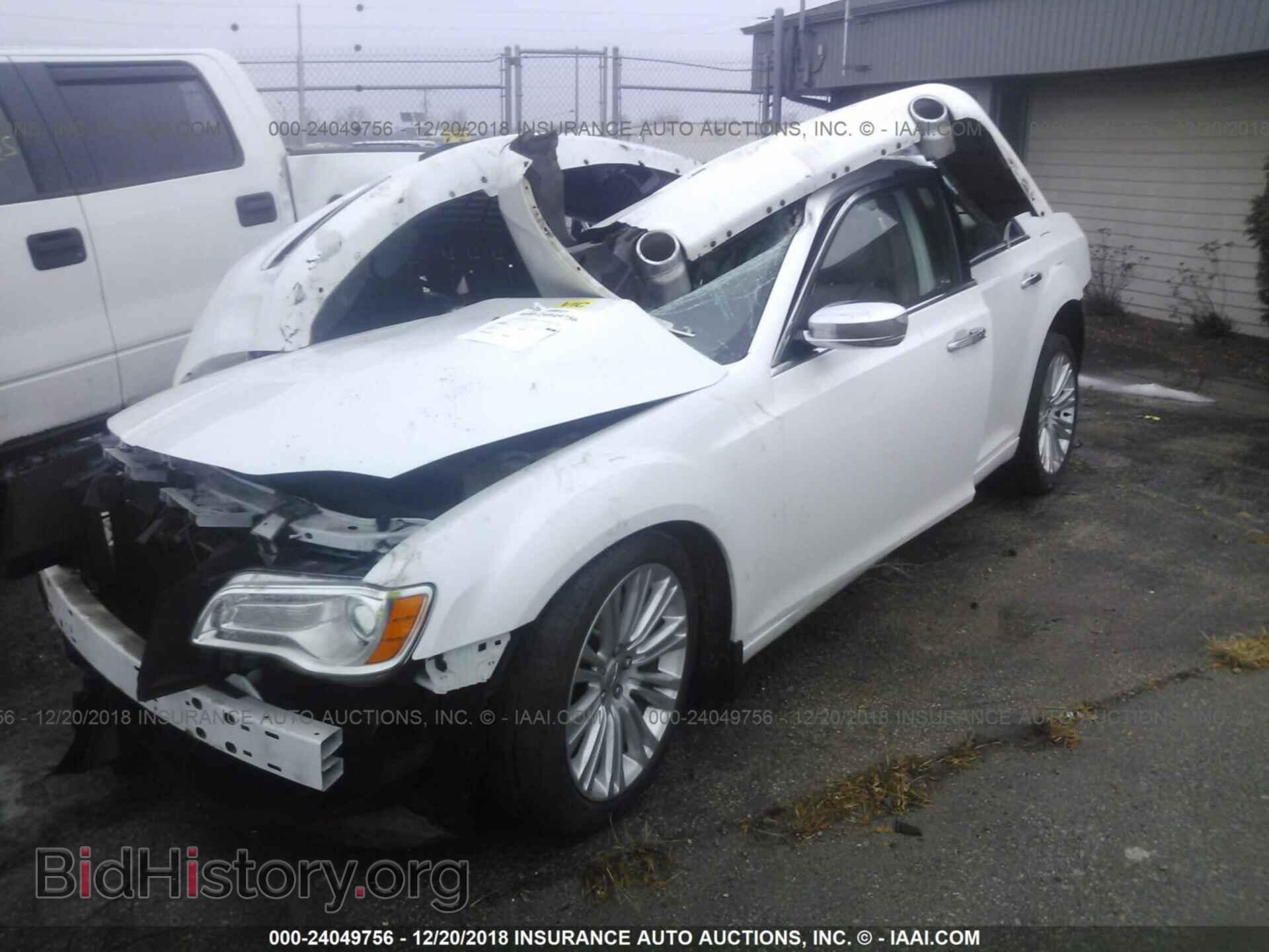 2012 CHRYSLER 300C - VIN: 2C3CCAET1CH147350 - Photo 2