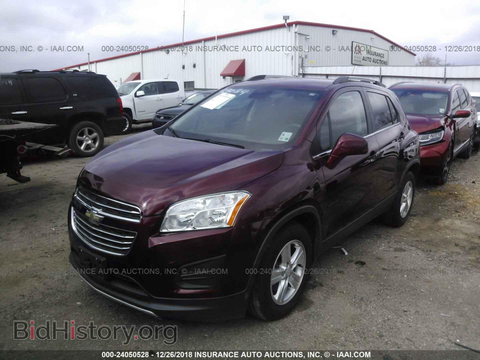 2016 CHEVROLET TRAX - VIN: 3GNCJLSB0GL155761 - Фото 2