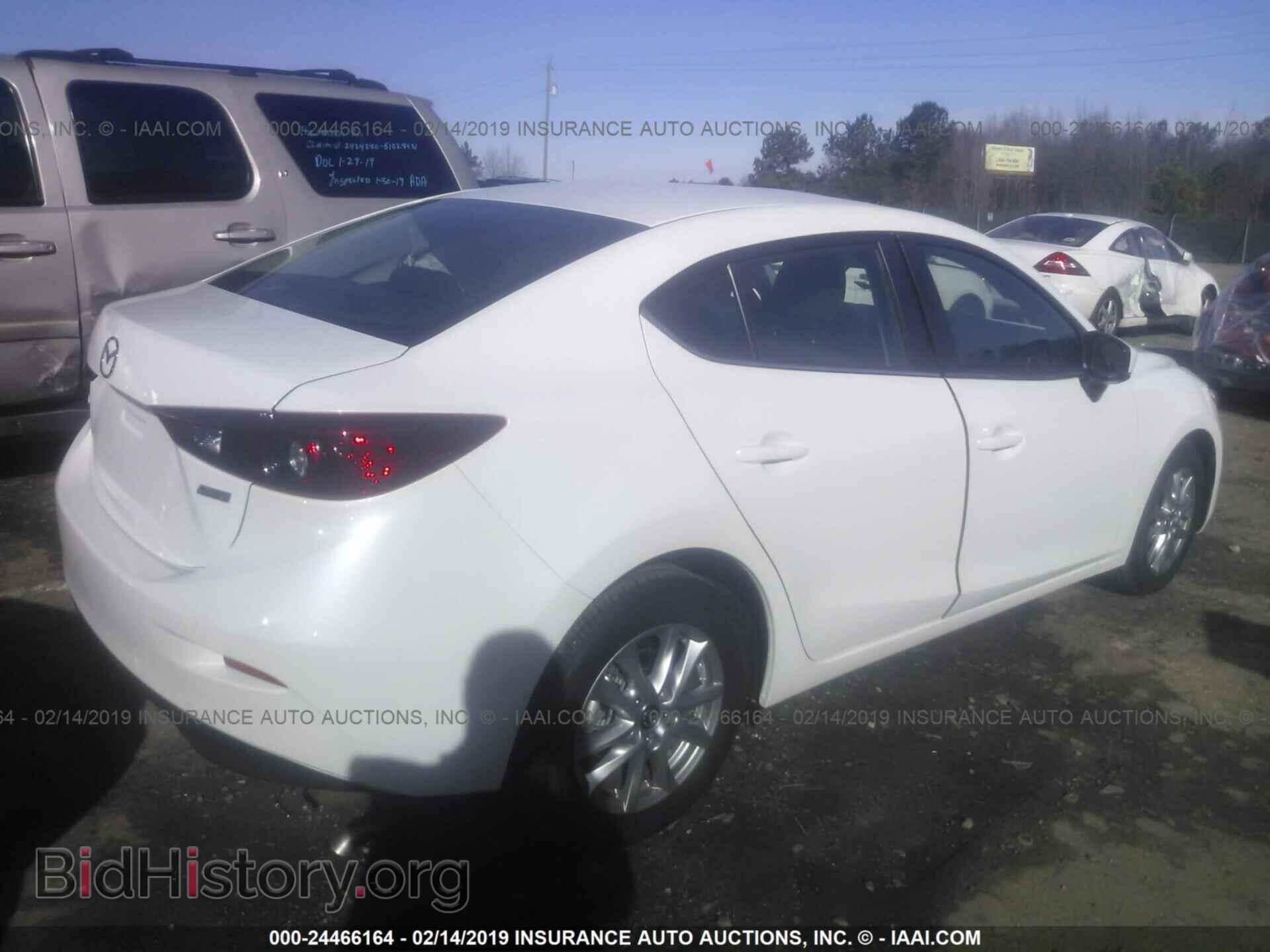 2018 MAZDA 3 - VIN: 3MZBN1U75JM231415 - Photo 4