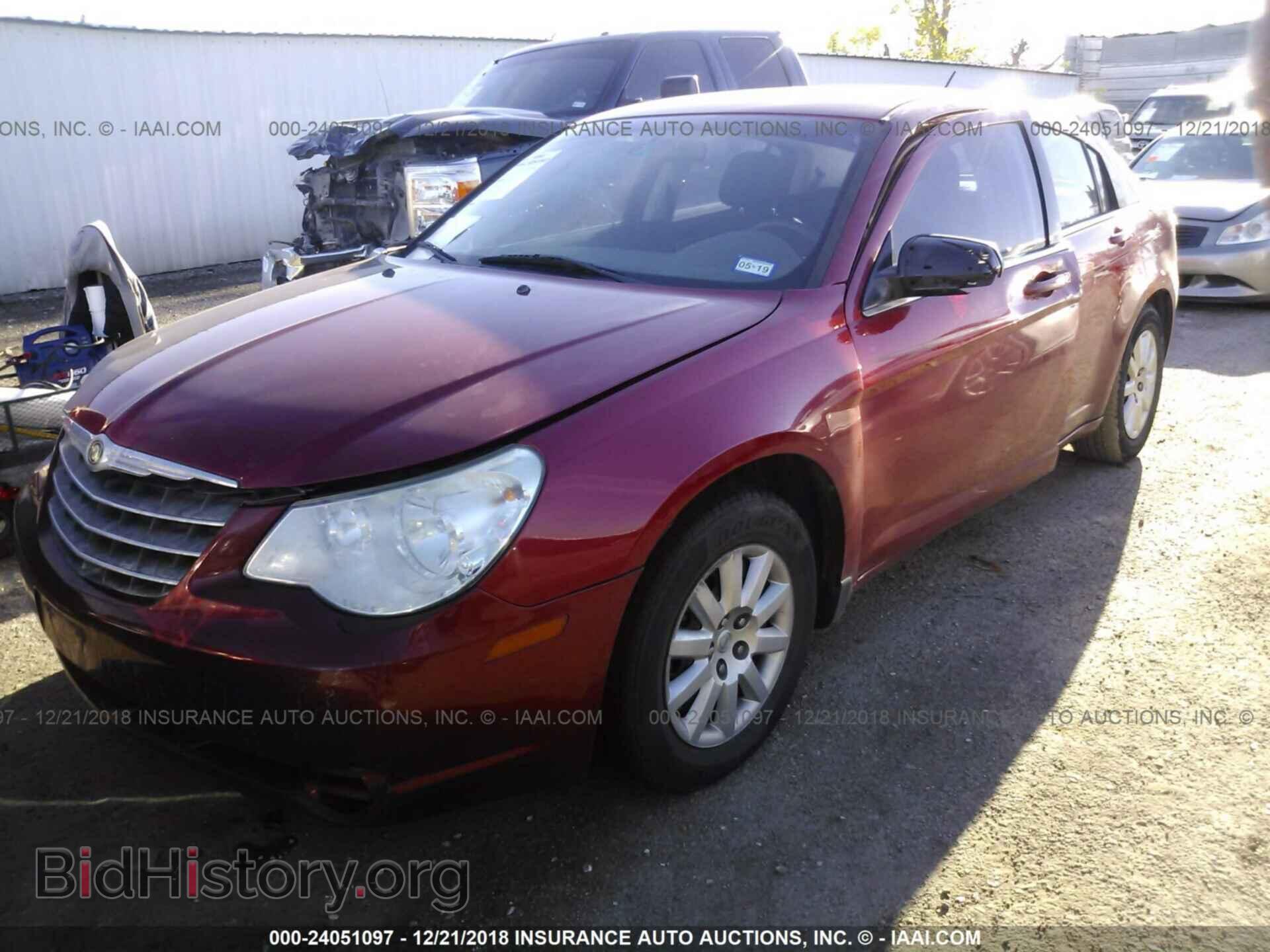 2010 CHRYSLER SEBRING - VIN: 1C3CC4FB9AN148242 - Фото 2