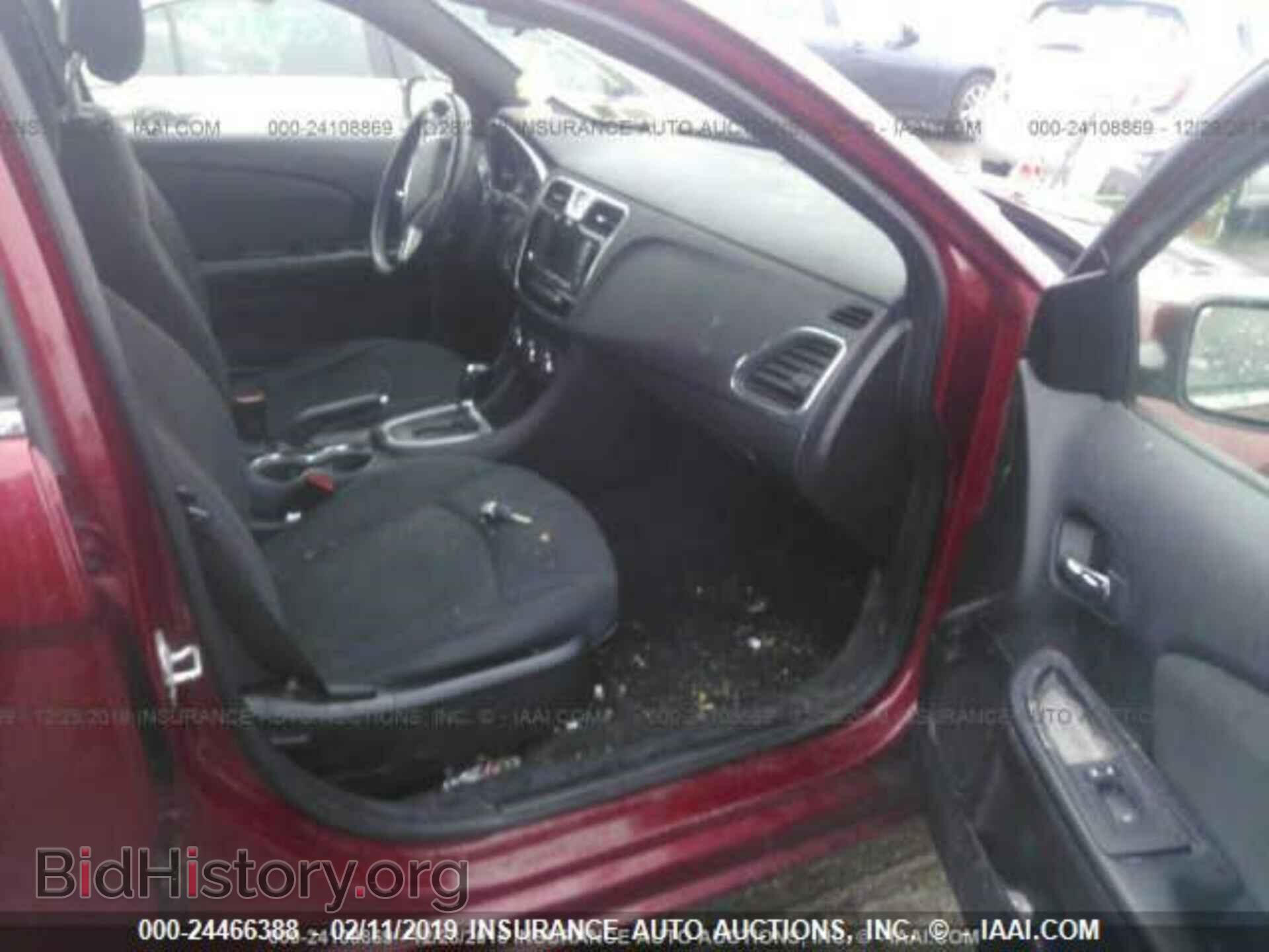 2011 CHRYSLER 200 - VIN: 1C3BC1FB7BN593946 - Фото 5