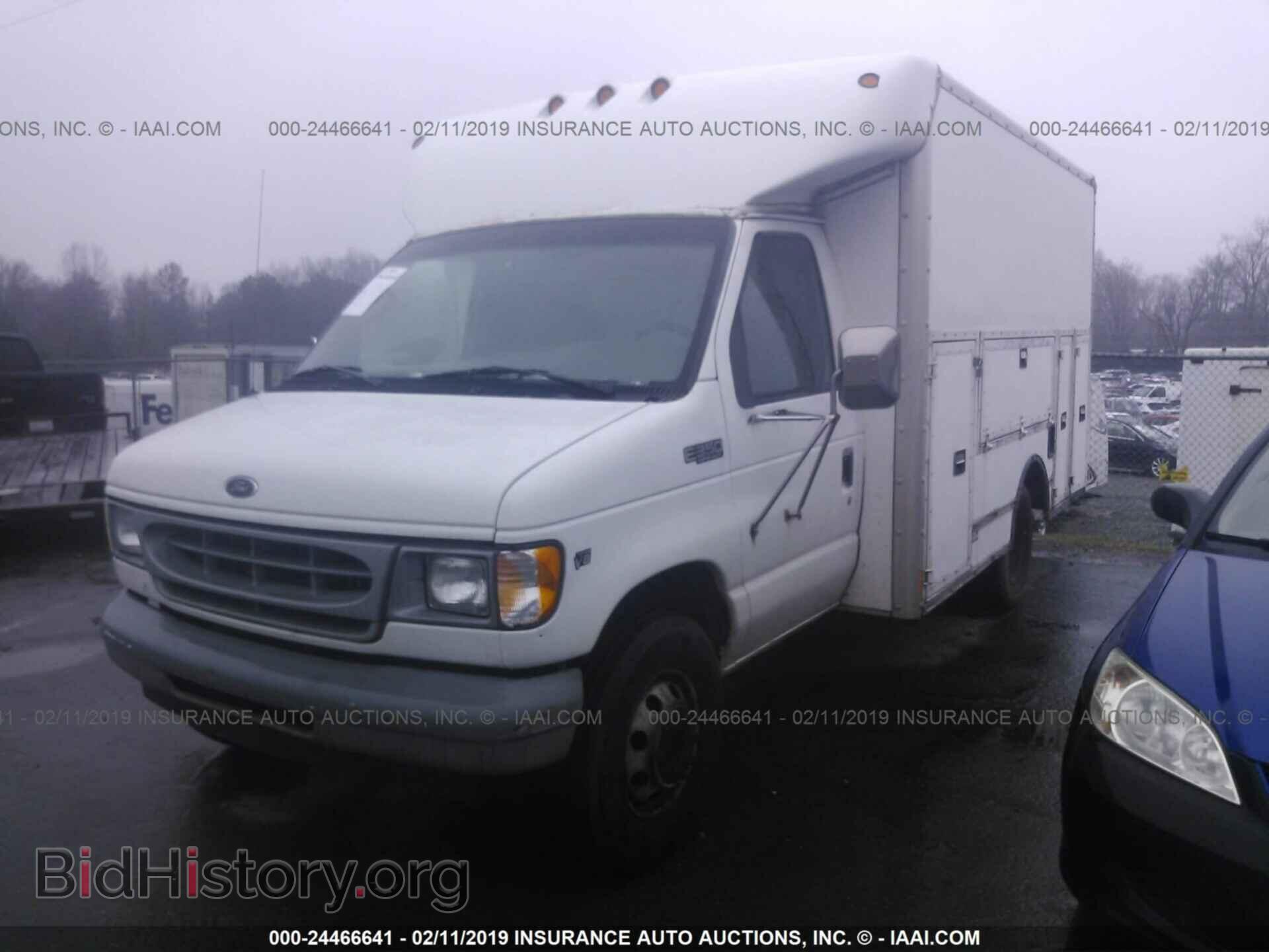 2001 FORD ECONOLINE - VIN: 1FDSE35L11HB63818 - Photo 2