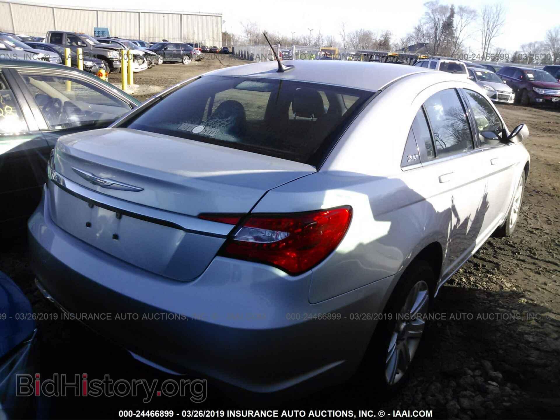 2012 CHRYSLER 200 - VIN: 1C3CCBBG3CN160914 - Фото 4